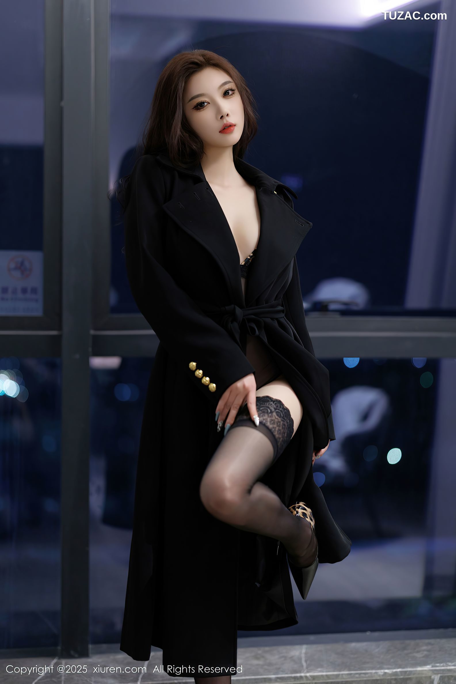 XiuRen秀人网-9984-杨晨晨Yome-黑大衣黑色内衣黑丝-2025.03.07