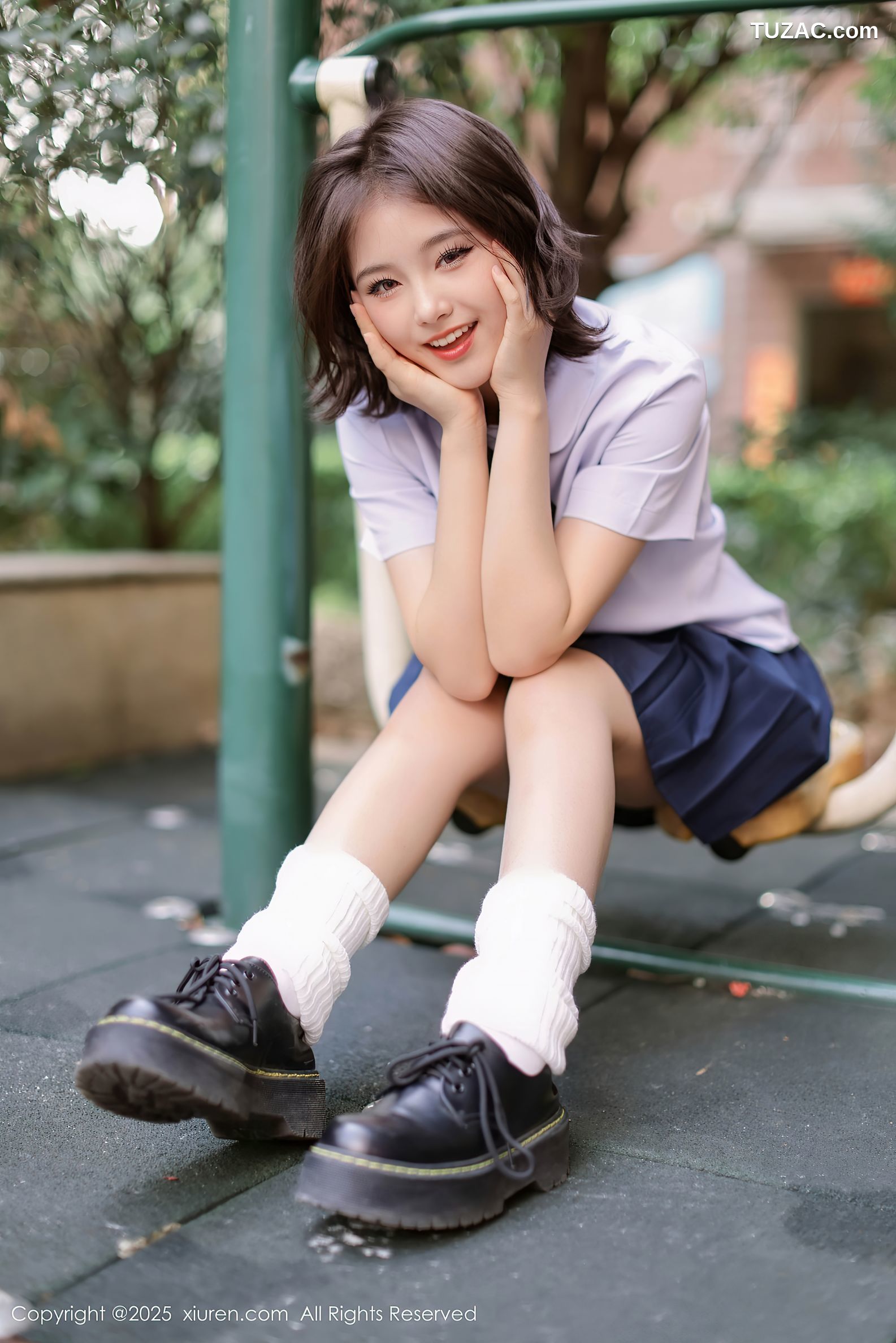 XiuRen秀人网-9985-小橘子orange-清纯女生白衬衫深蓝短裙淡蓝内衣爆乳诱惑-2025.03.07