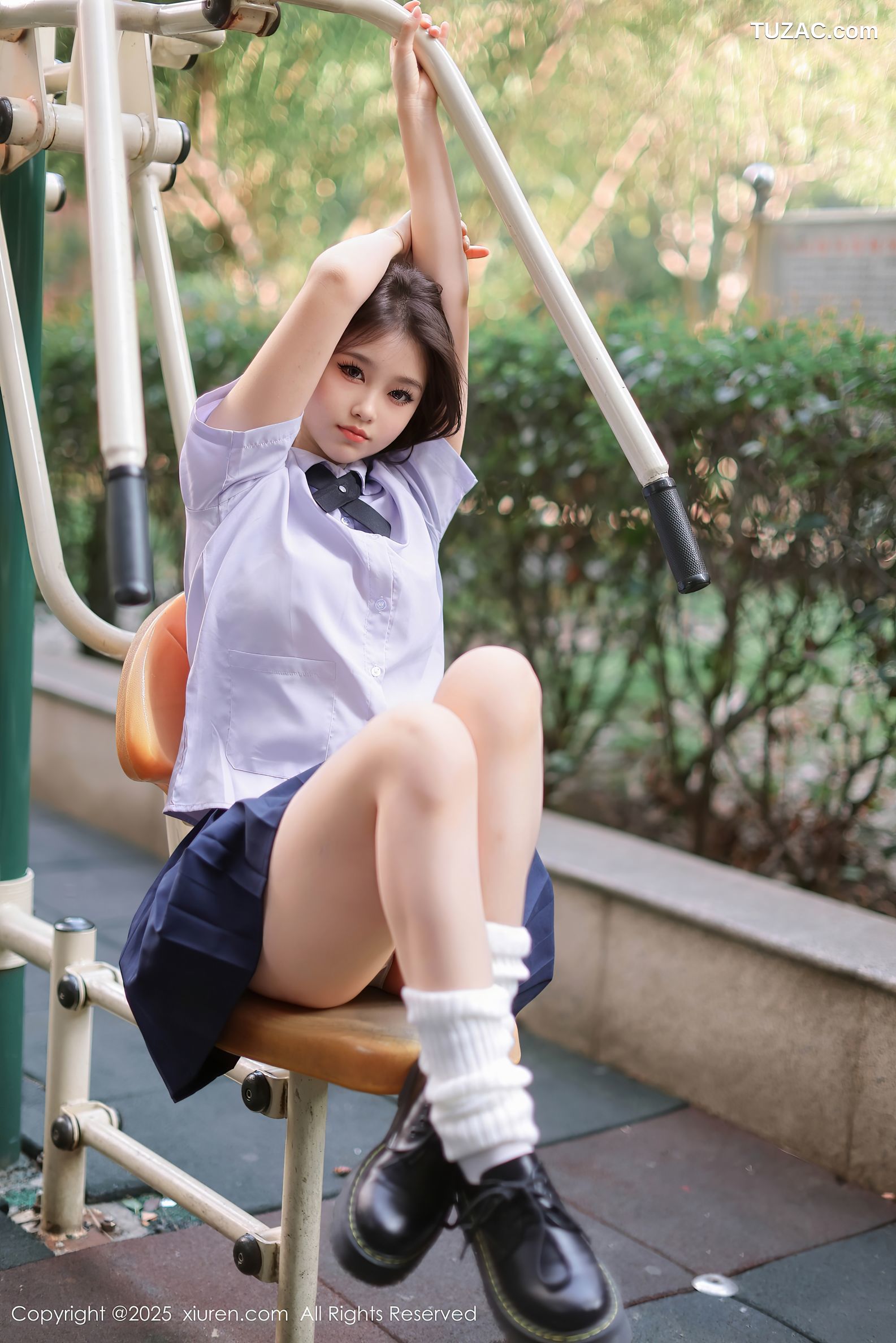 XiuRen秀人网-9985-小橘子orange-清纯女生白衬衫深蓝短裙淡蓝内衣爆乳诱惑-2025.03.07