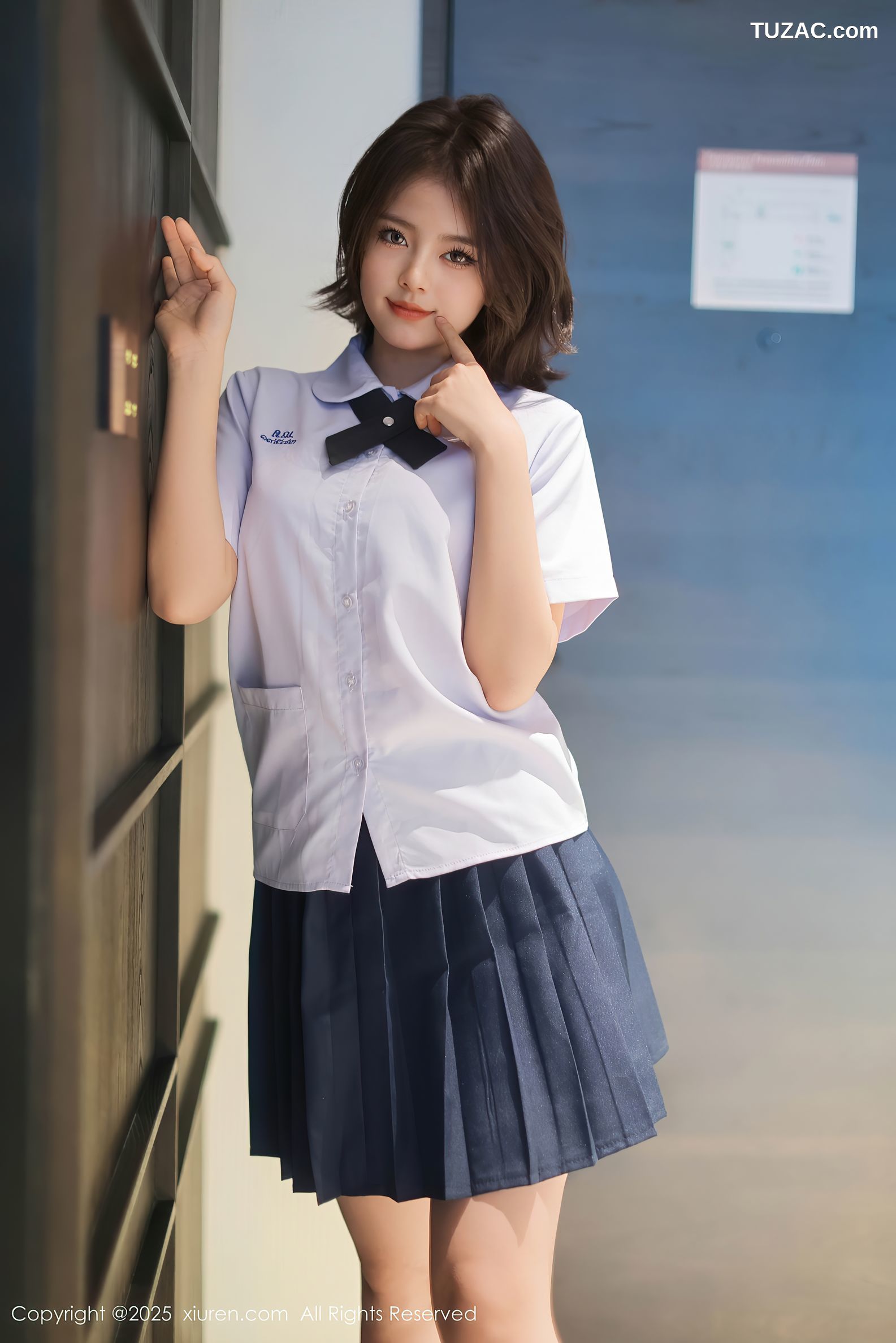 XiuRen秀人网-9985-小橘子orange-清纯女生白衬衫深蓝短裙淡蓝内衣爆乳诱惑-2025.03.07