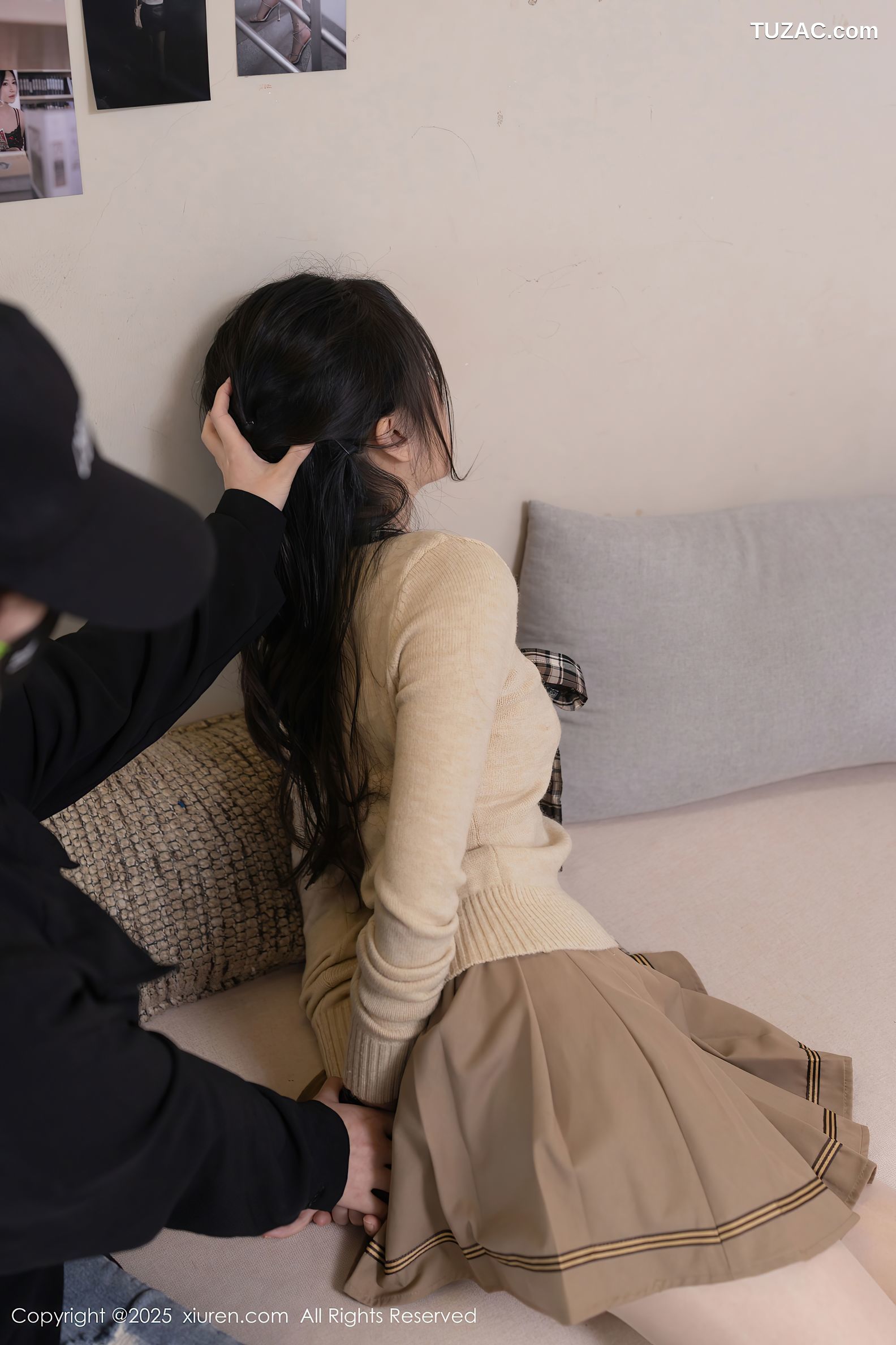XiuRen秀人网-9988-鱼子酱Fish-迷奸剧情棕色格子裙白色内衣-2025.03.07