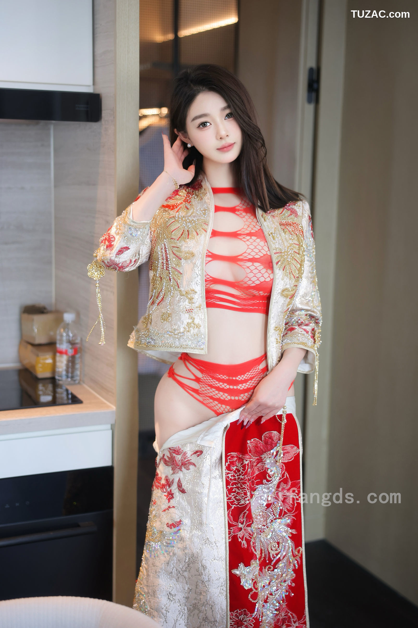 XR-Uncensored-Candy糖糖-新年礼服-R18-XiuRen秀人网-9833-内购私拍