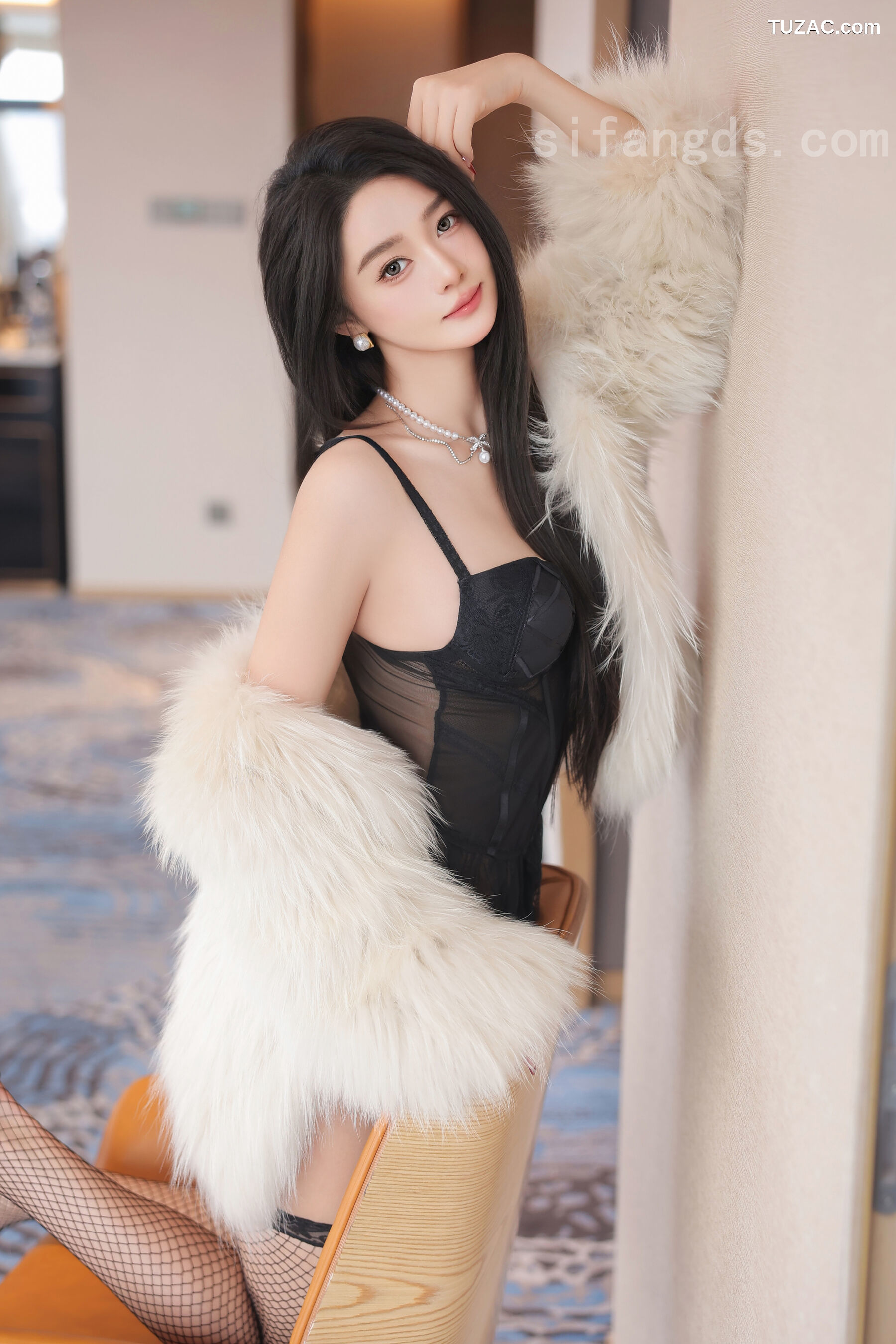 XR-Uncensored-Candy糖糖-黑色情趣内衣福利-R18-XiuRen秀人网-9781-内购私拍