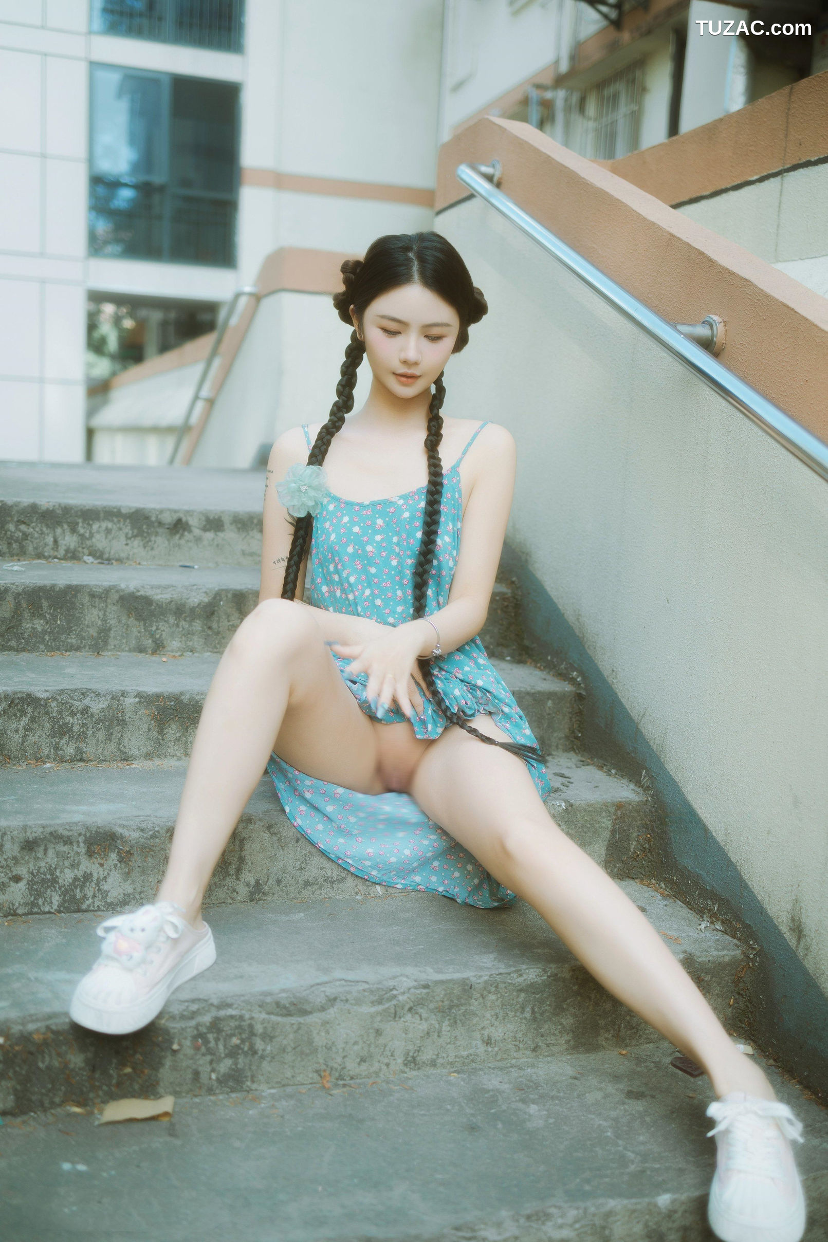 XR-Uncensored-Lucky-银色短裙-番外篇-XiuRen秀人网-9175-内购私拍-2024.09.19