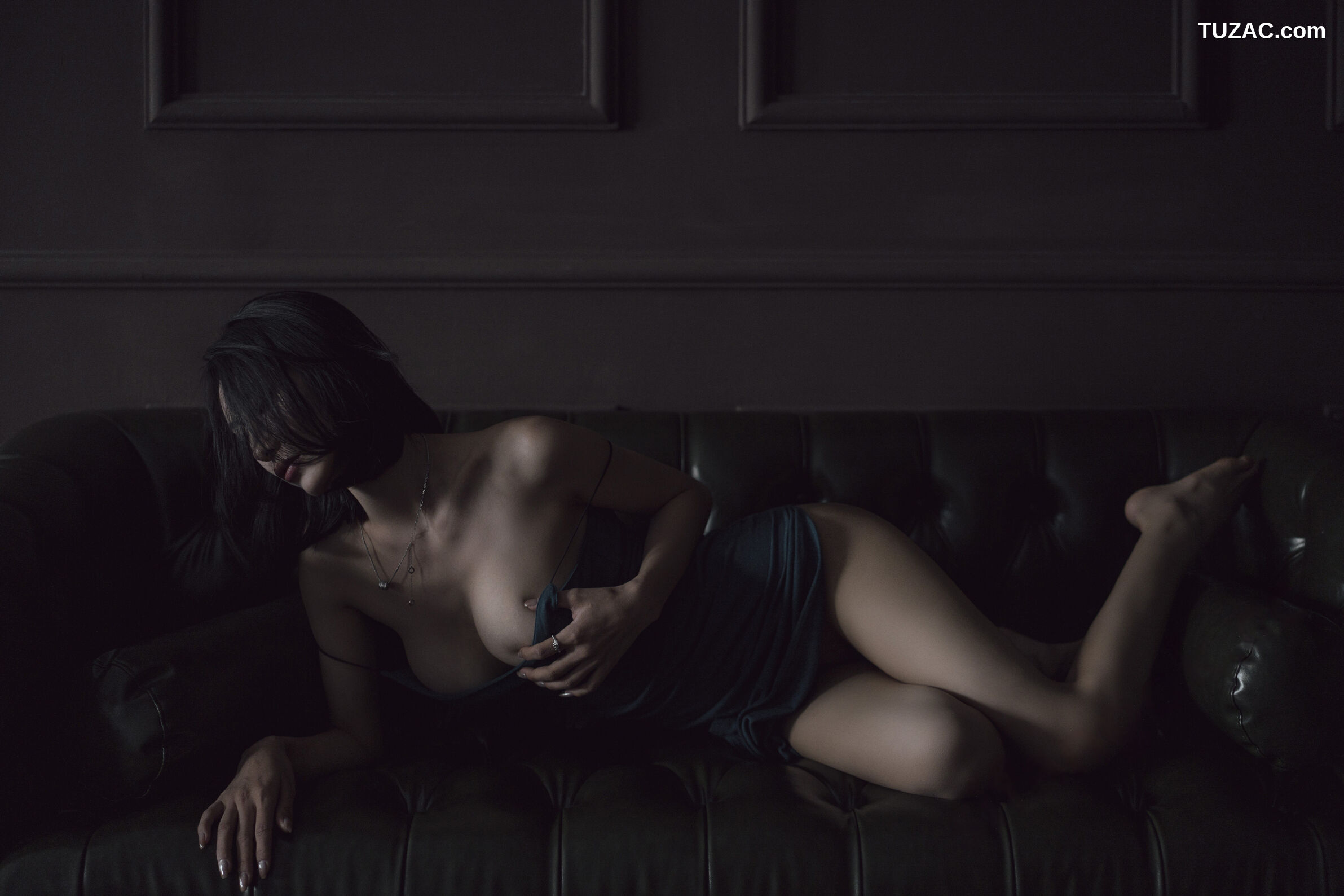 XR-Uncensored-lingyu69-欲望沙发