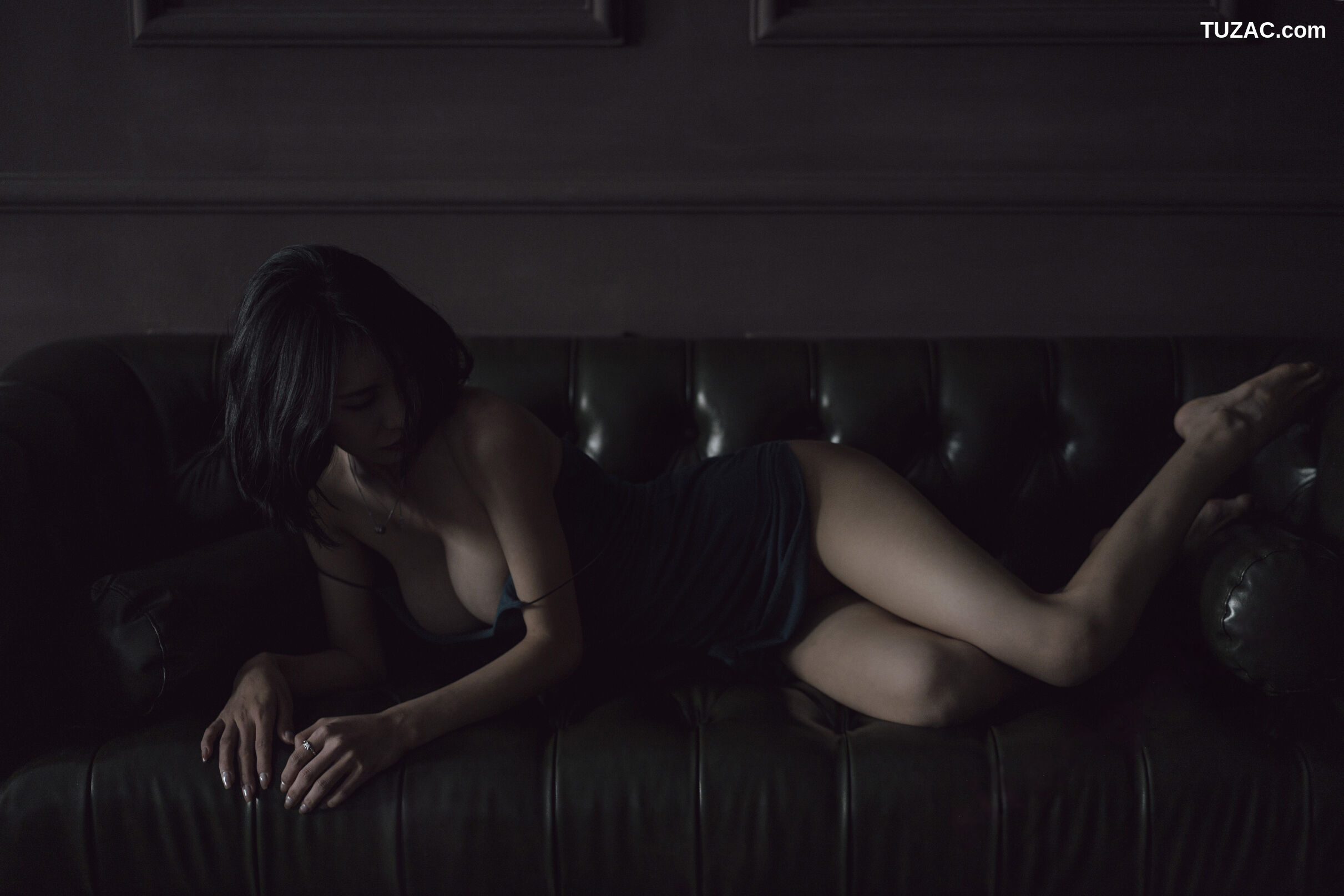 XR-Uncensored-lingyu69-欲望沙发