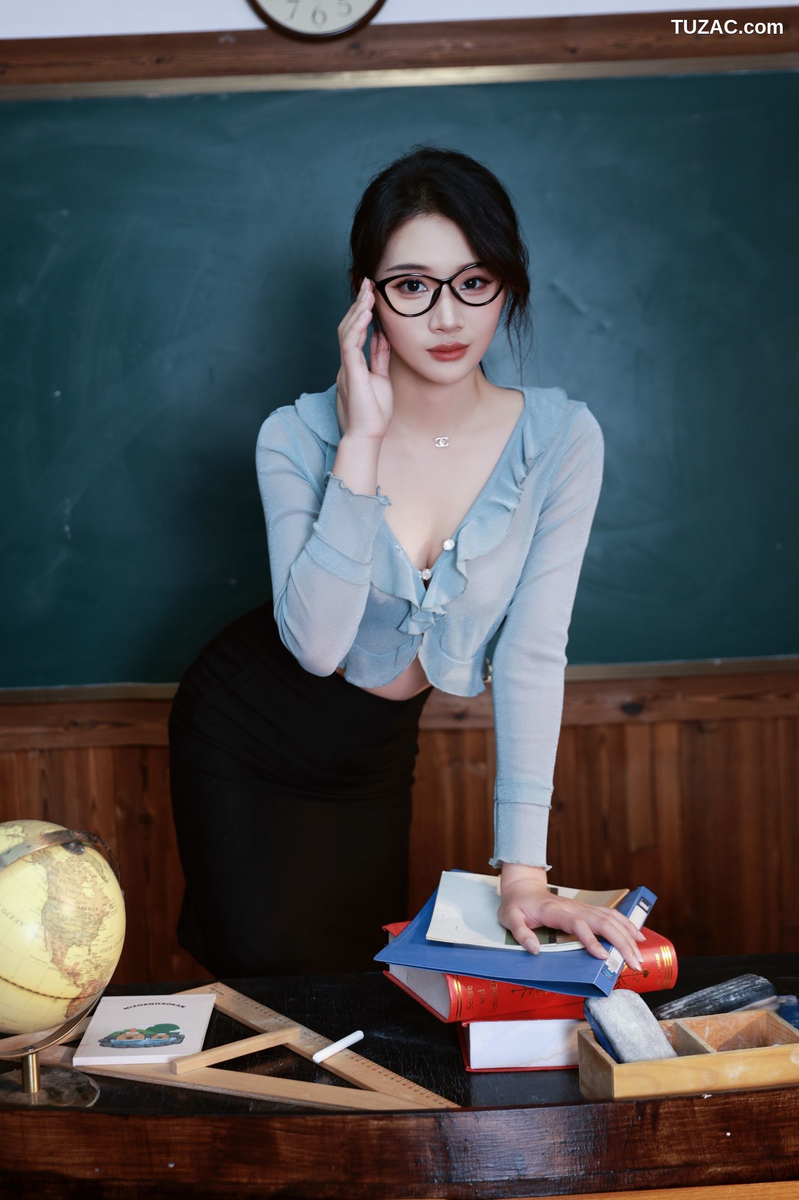 XR-Uncensored-南乔-女教师-XiuRen秀人网-10585-内购私拍-2025.07.25