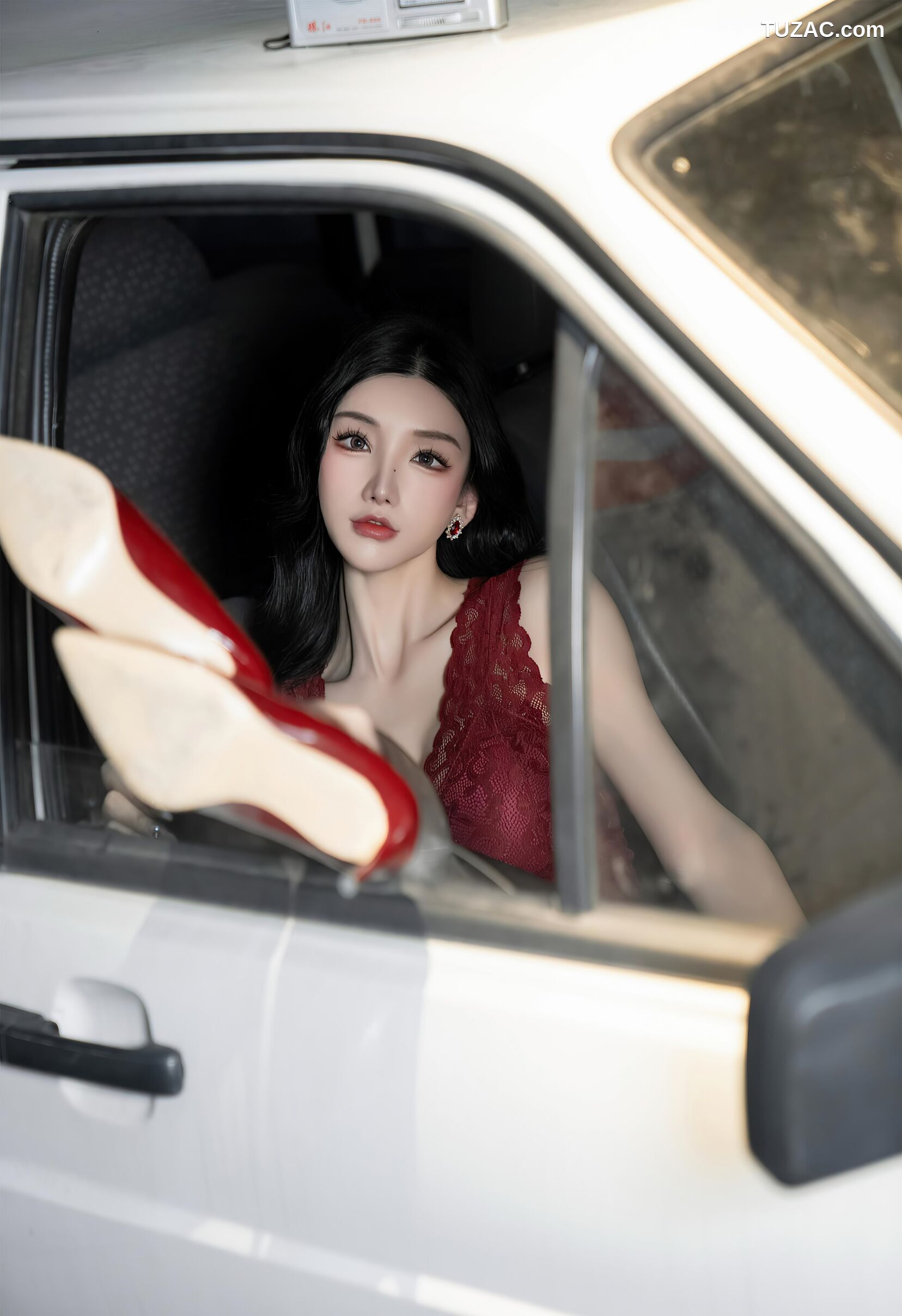 XR-Uncensored-周于希Sally-极品车模-内购无水印-XiuRen秀人网-7993-2024.01.19