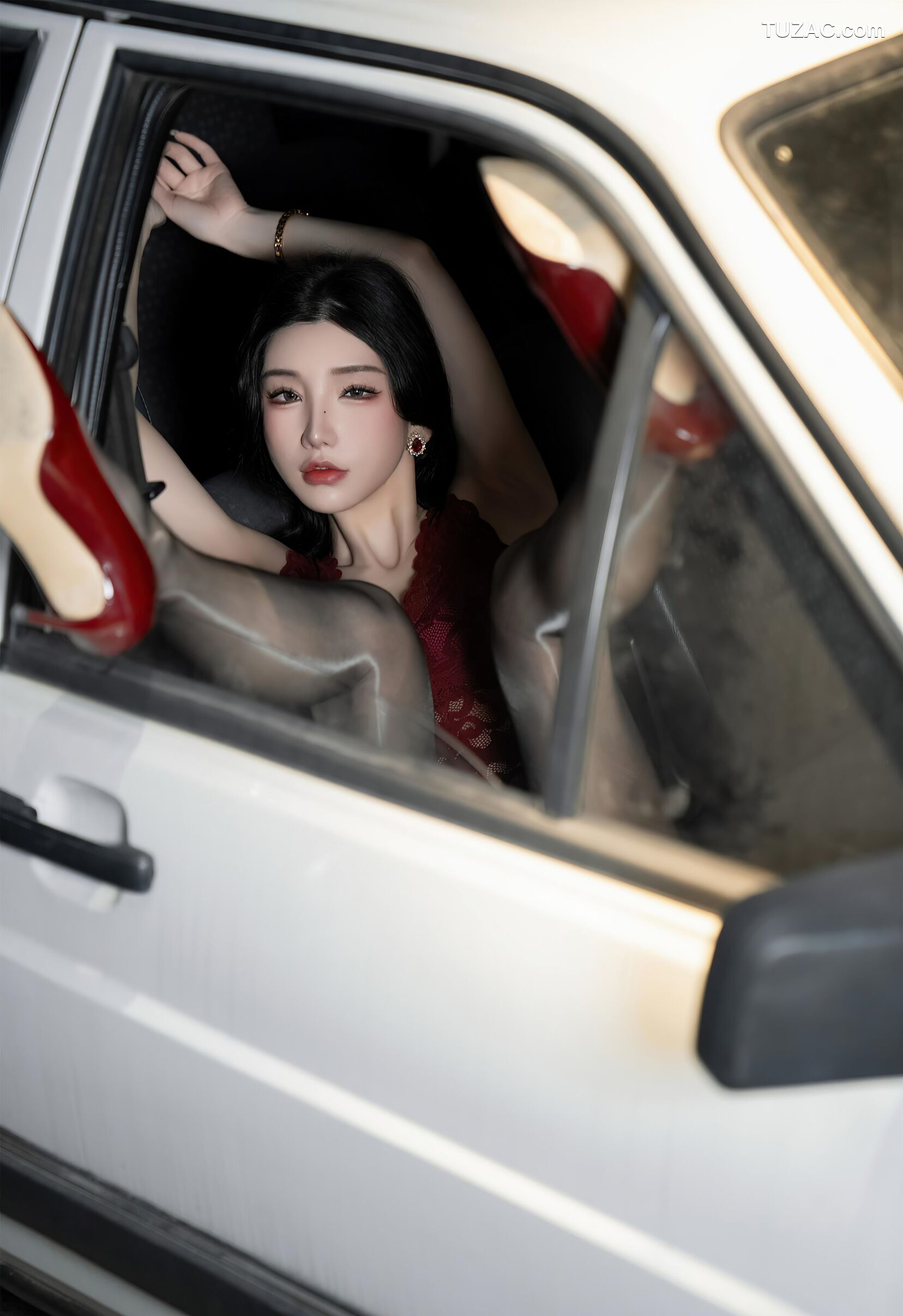 XR-Uncensored-周于希Sally-极品车模-内购无水印-XiuRen秀人网-7993-2024.01.19