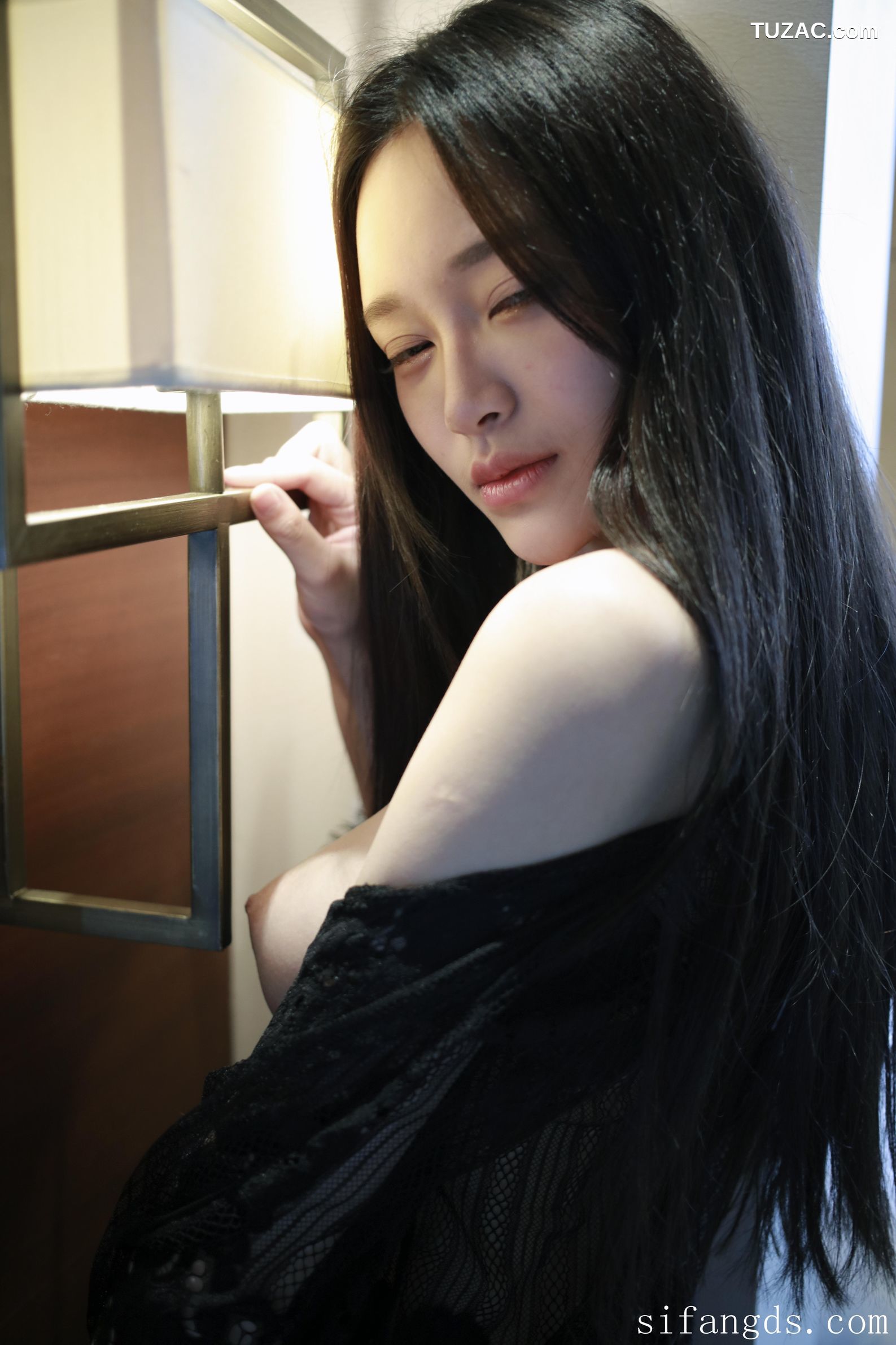 XR-Uncensored-唐琪儿-难掩的春色-MFStar模范学院-092-2017.03.23