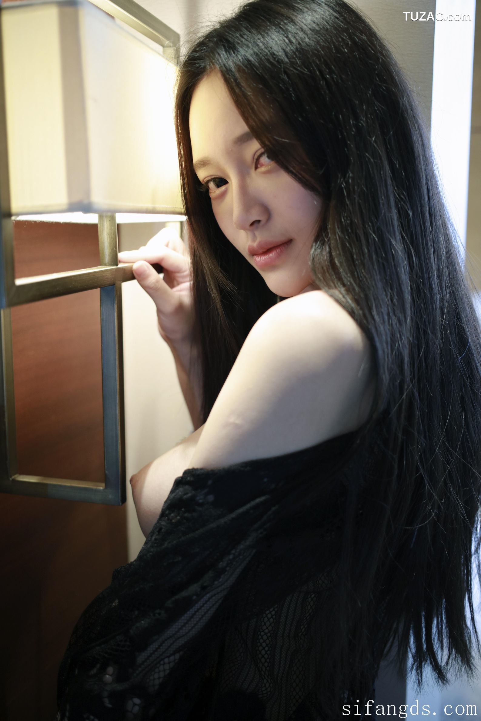 XR-Uncensored-唐琪儿-难掩的春色-MFStar模范学院-092-2017.03.23