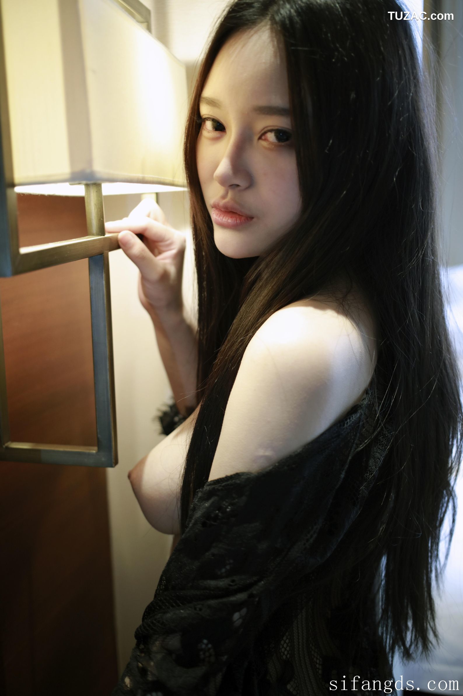 XR-Uncensored-唐琪儿-难掩的春色-MFStar模范学院-092-2017.03.23