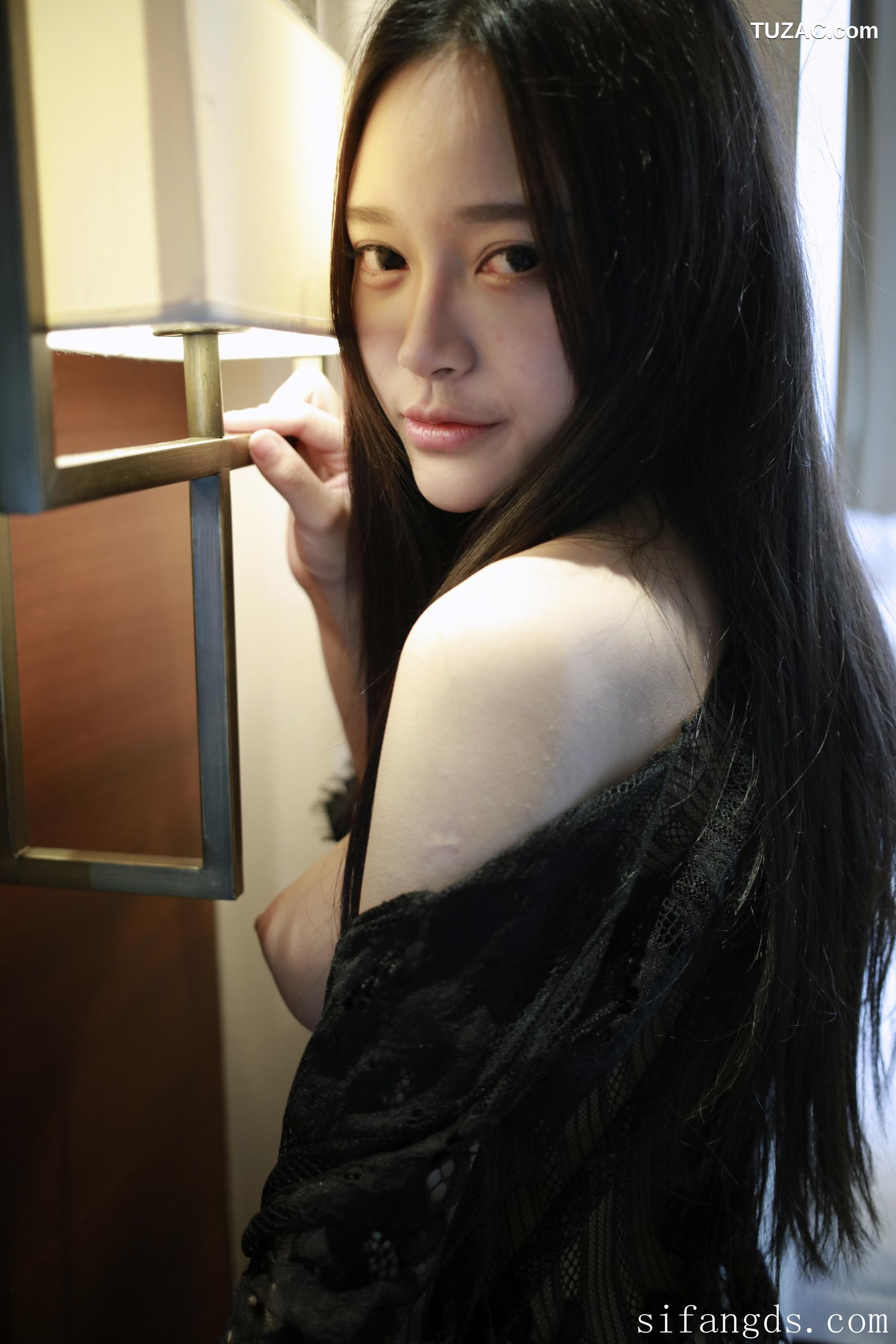 XR-Uncensored-唐琪儿-难掩的春色-MFStar模范学院-092-2017.03.23