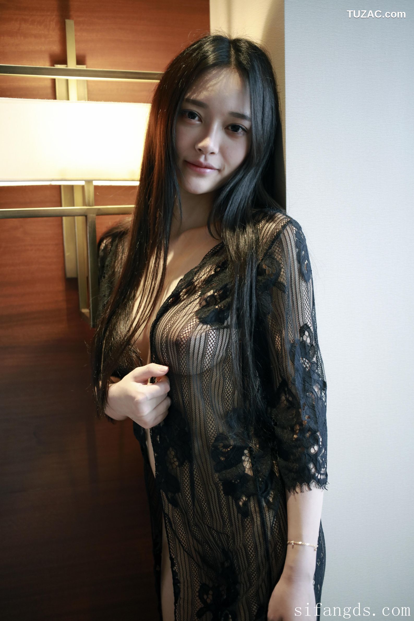 XR-Uncensored-唐琪儿-难掩的春色-MFStar模范学院-092-2017.03.23