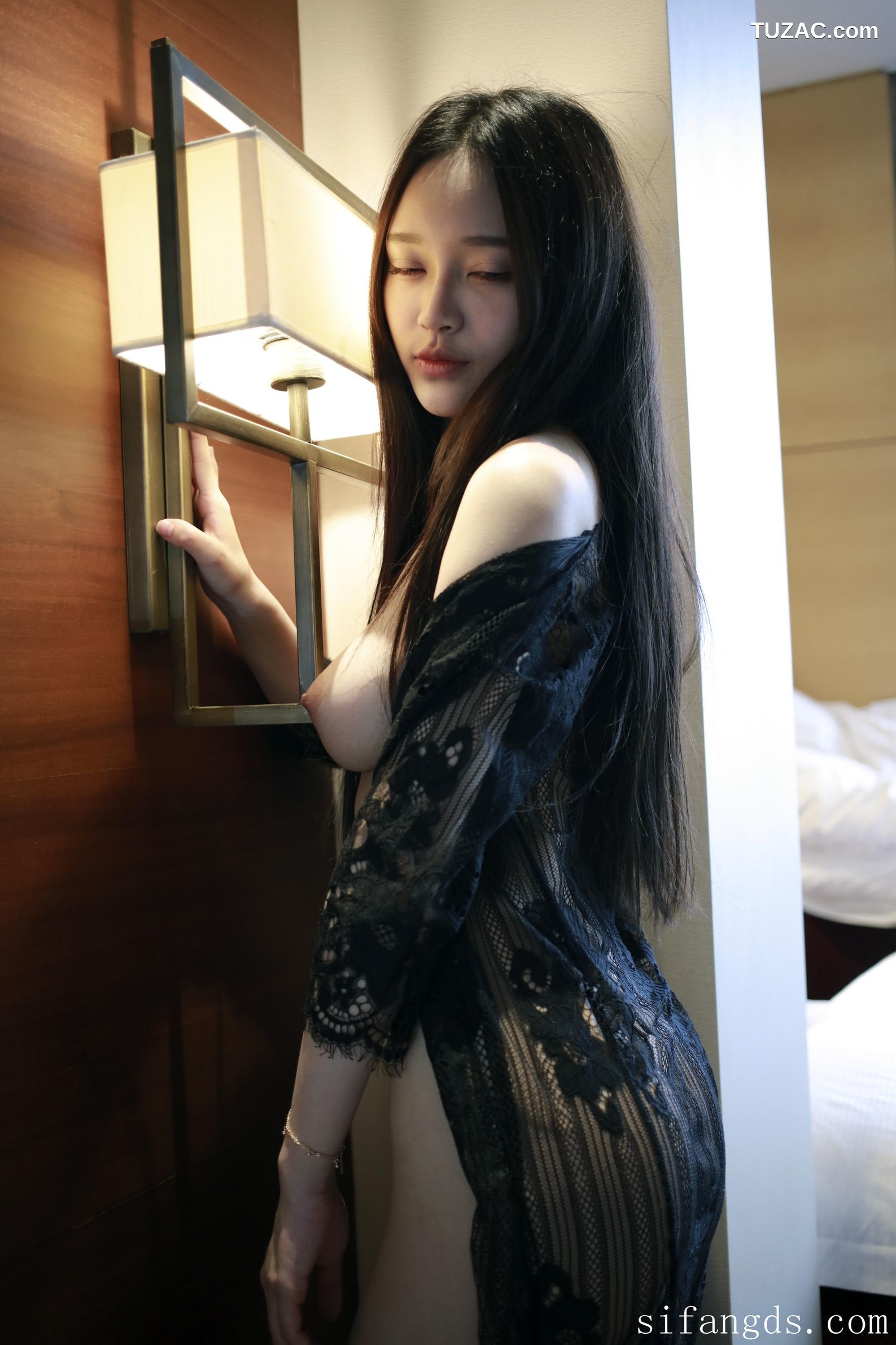 XR-Uncensored-唐琪儿-难掩的春色-MFStar模范学院-092-2017.03.23