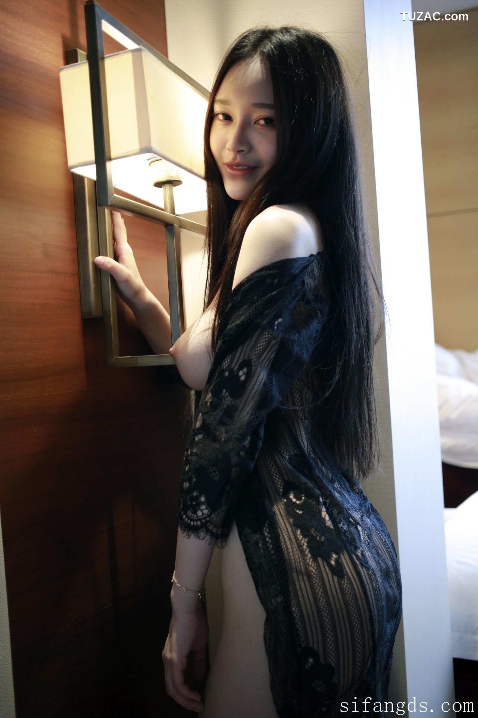 XR-Uncensored-唐琪儿-难掩的春色-MFStar模范学院-092-2017.03.23