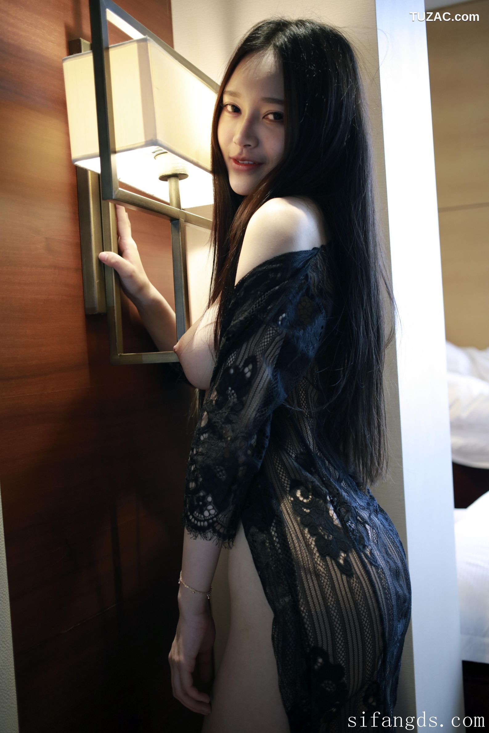 XR-Uncensored-唐琪儿-难掩的春色-MFStar模范学院-092-2017.03.23