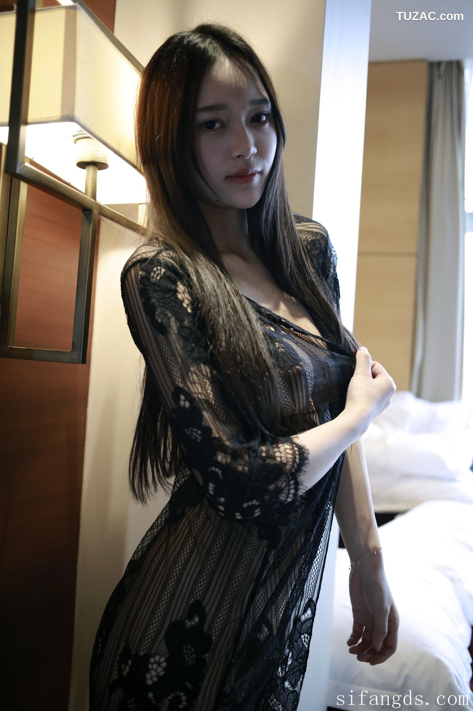 XR-Uncensored-唐琪儿-难掩的春色-MFStar模范学院-092-2017.03.23