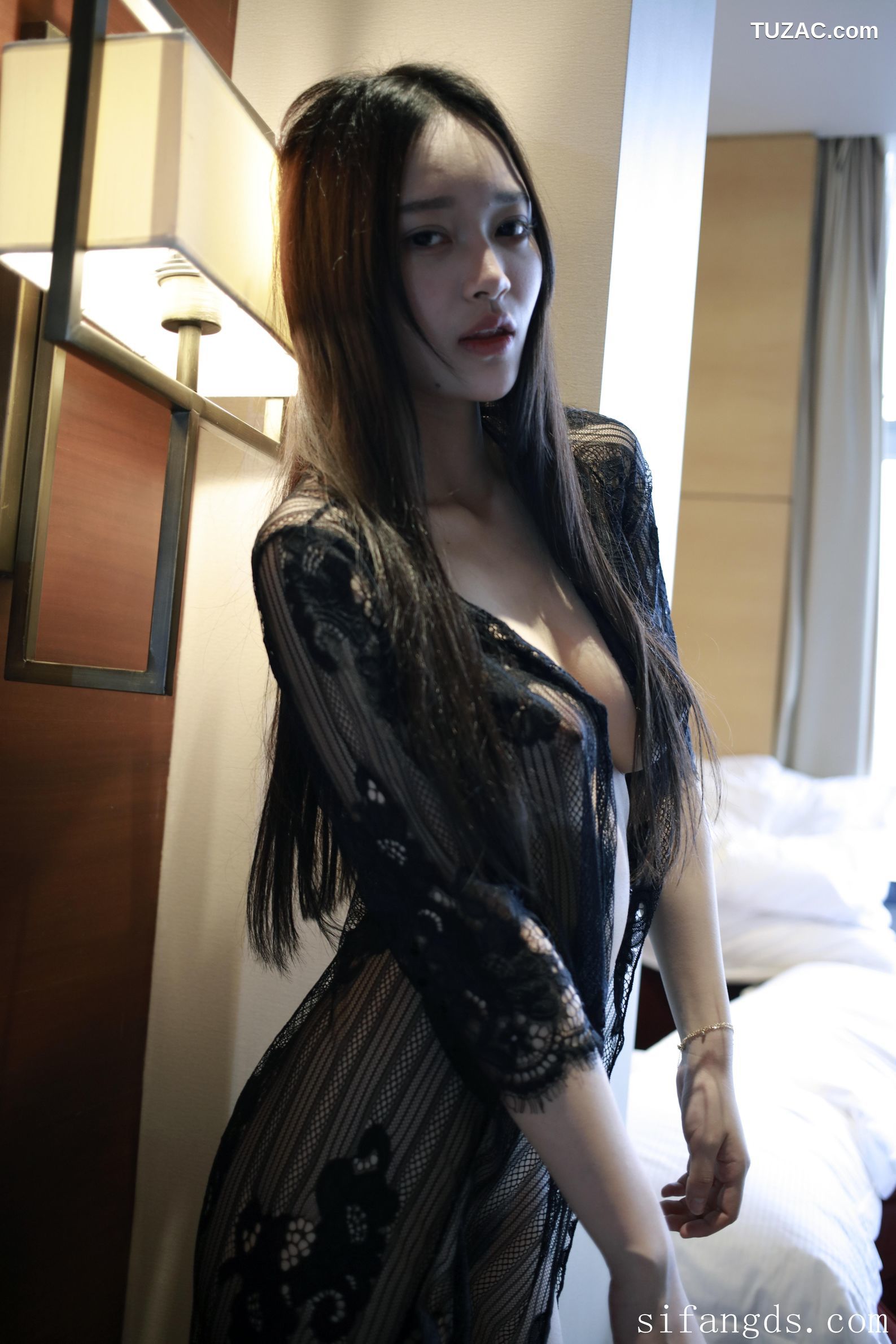 XR-Uncensored-唐琪儿-难掩的春色-MFStar模范学院-092-2017.03.23