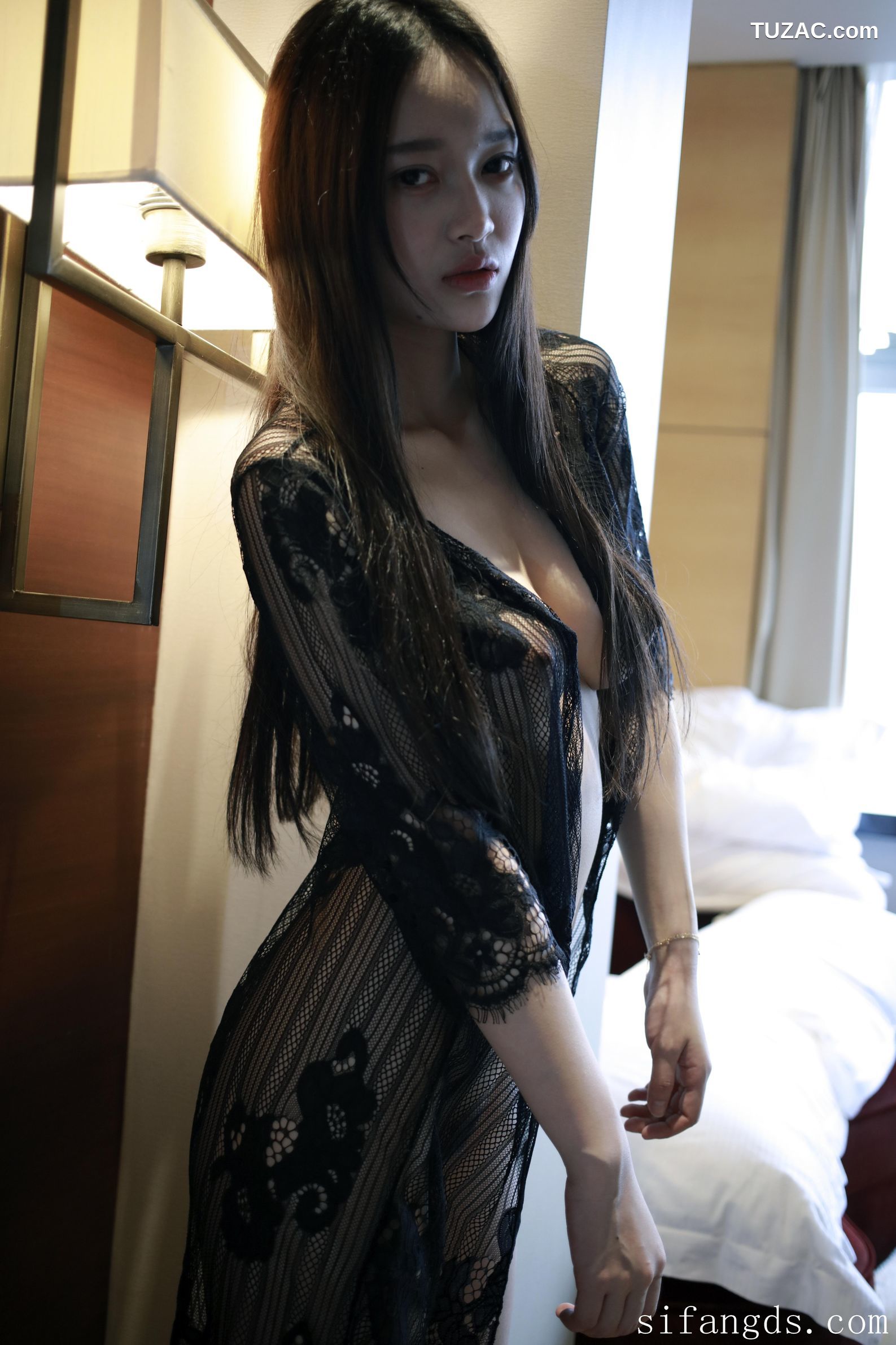 XR-Uncensored-唐琪儿-难掩的春色-MFStar模范学院-092-2017.03.23