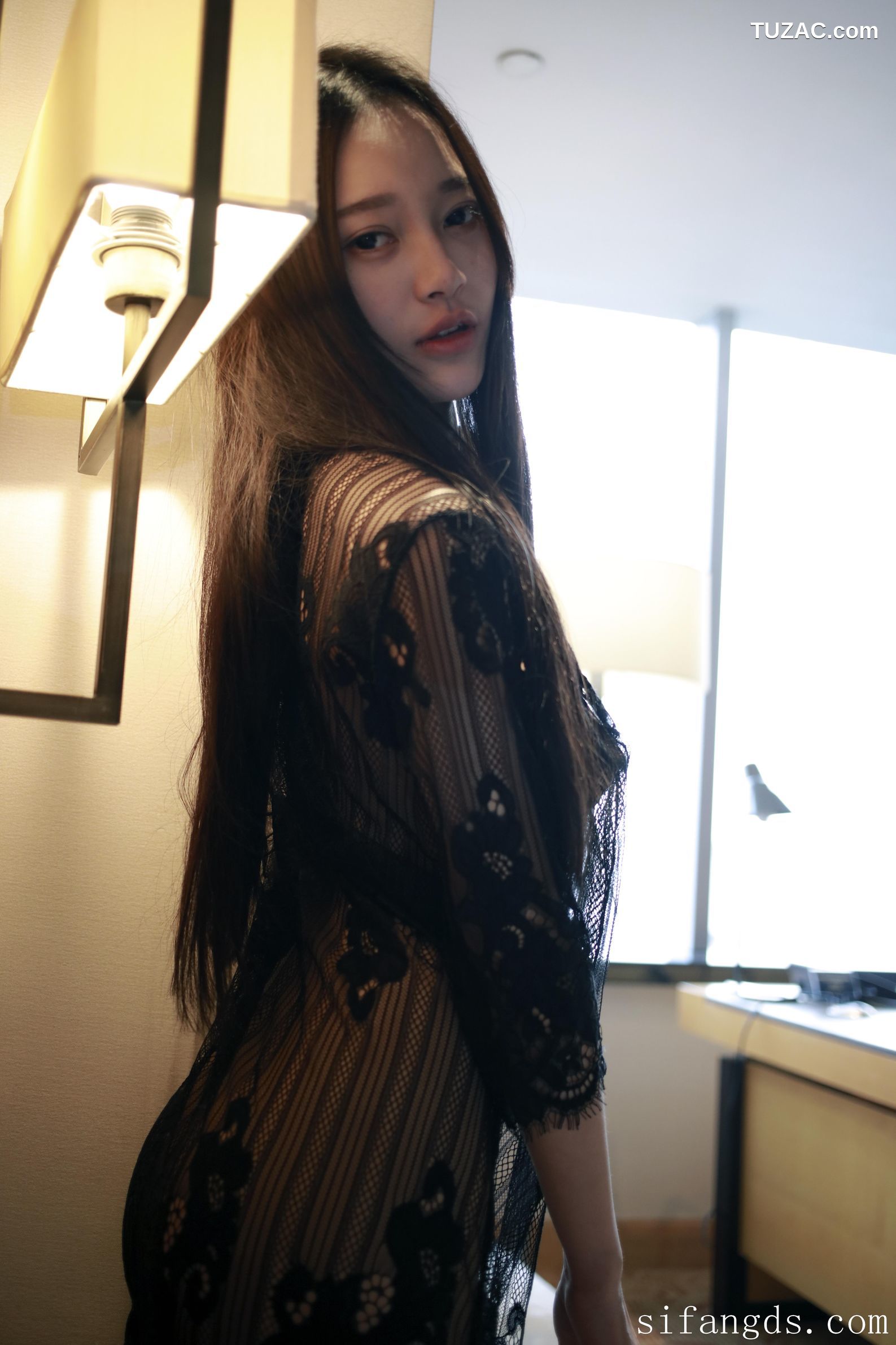 XR-Uncensored-唐琪儿-难掩的春色-MFStar模范学院-092-2017.03.23