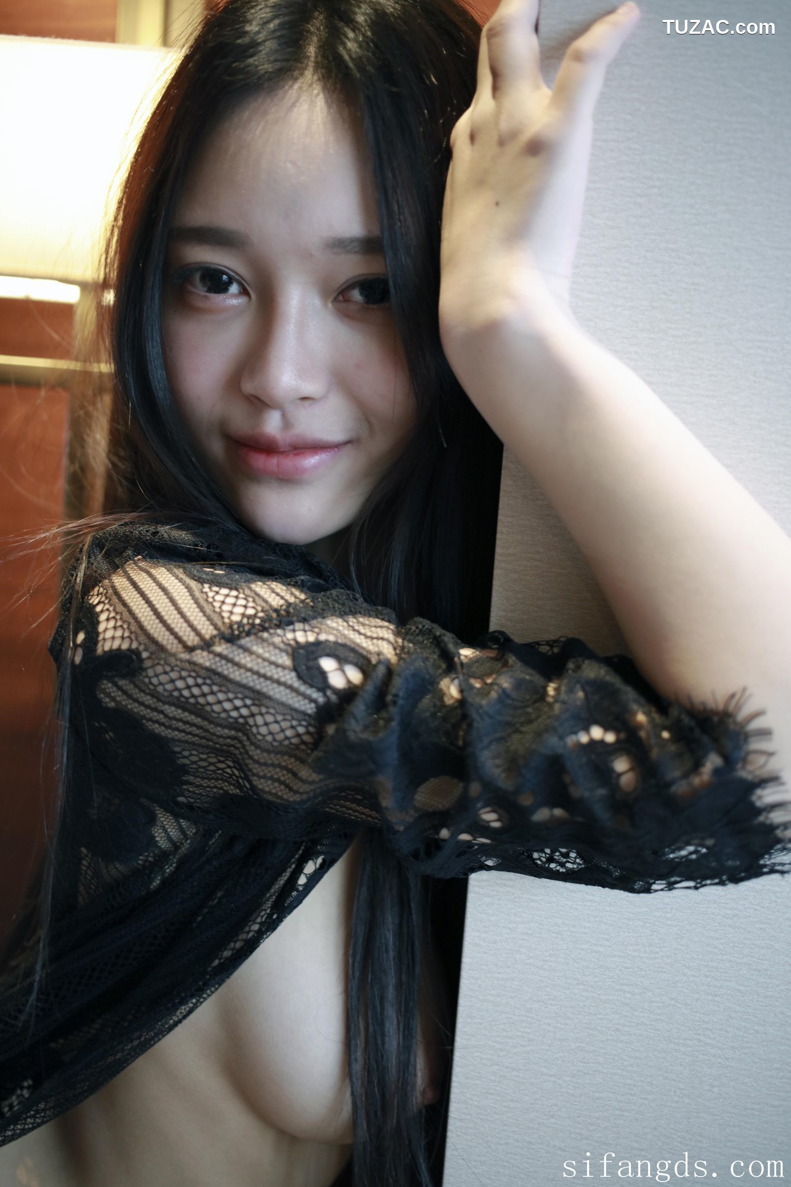 XR-Uncensored-唐琪儿-难掩的春色-MFStar模范学院-092-2017.03.23