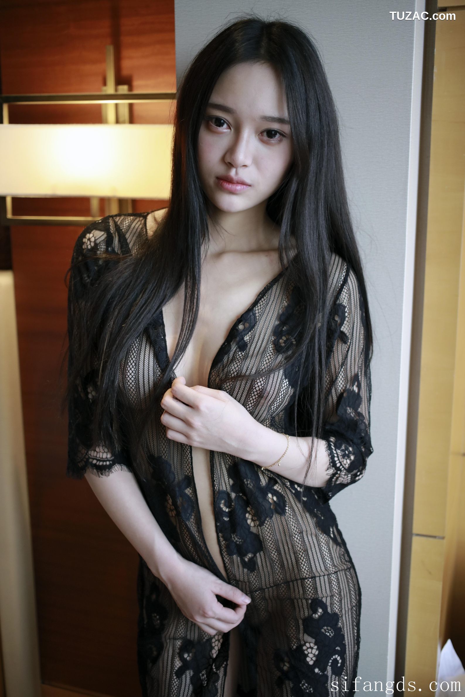 XR-Uncensored-唐琪儿-难掩的春色-MFStar模范学院-092-2017.03.23