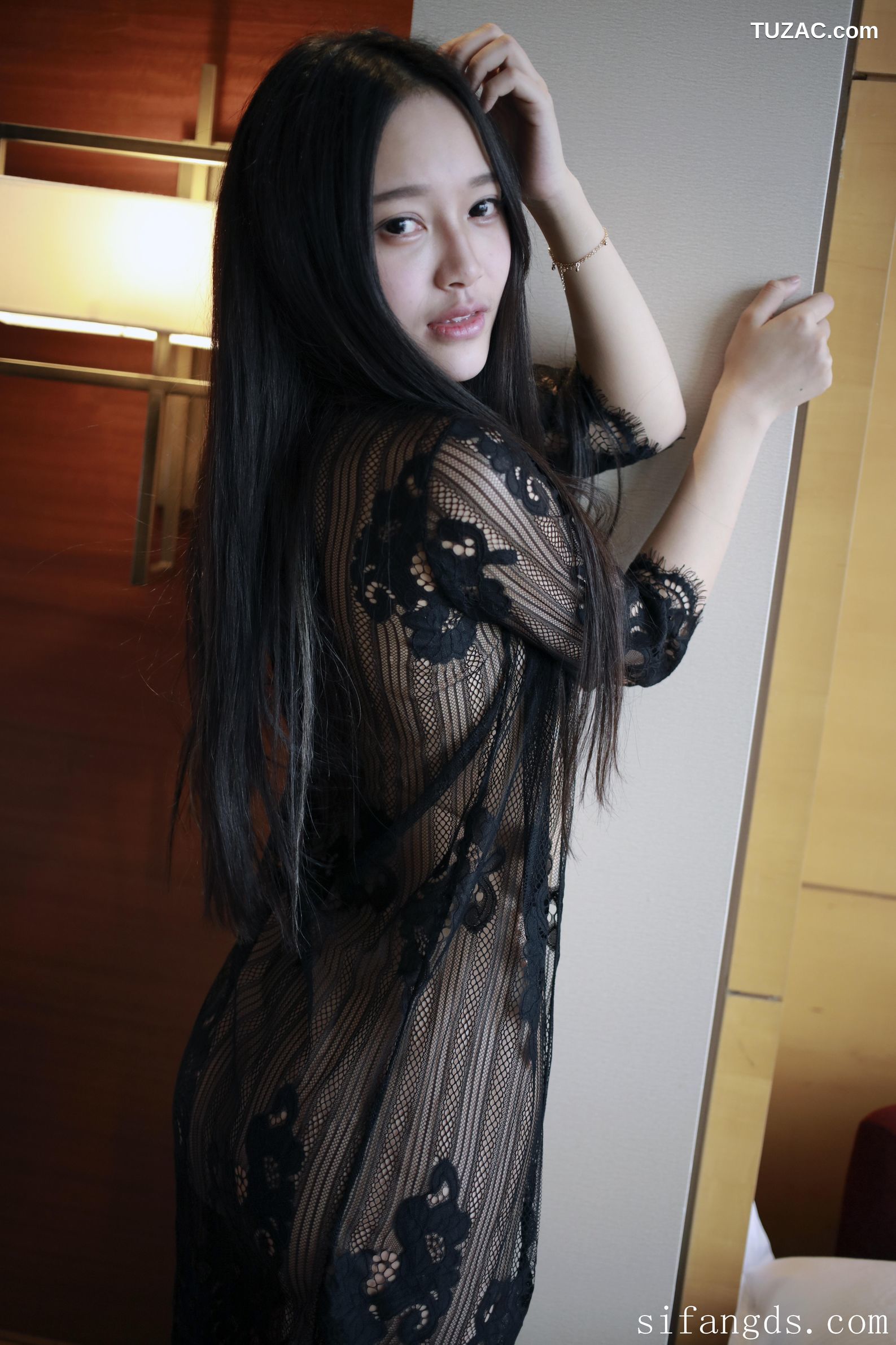 XR-Uncensored-唐琪儿-难掩的春色-MFStar模范学院-092-2017.03.23