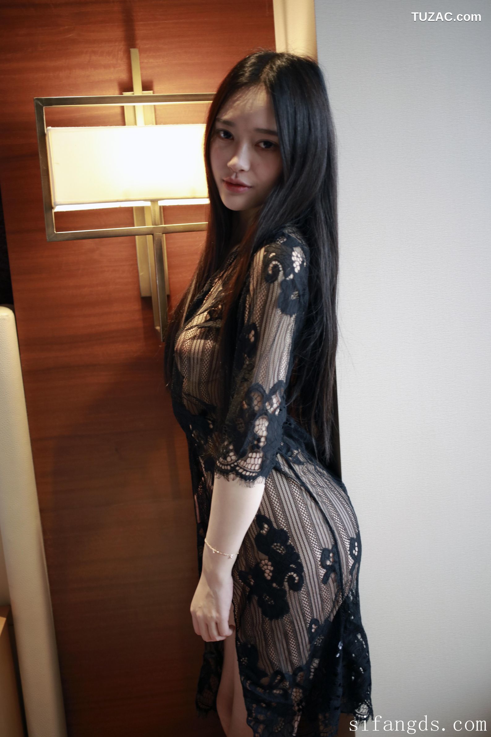 XR-Uncensored-唐琪儿-难掩的春色-MFStar模范学院-092-2017.03.23
