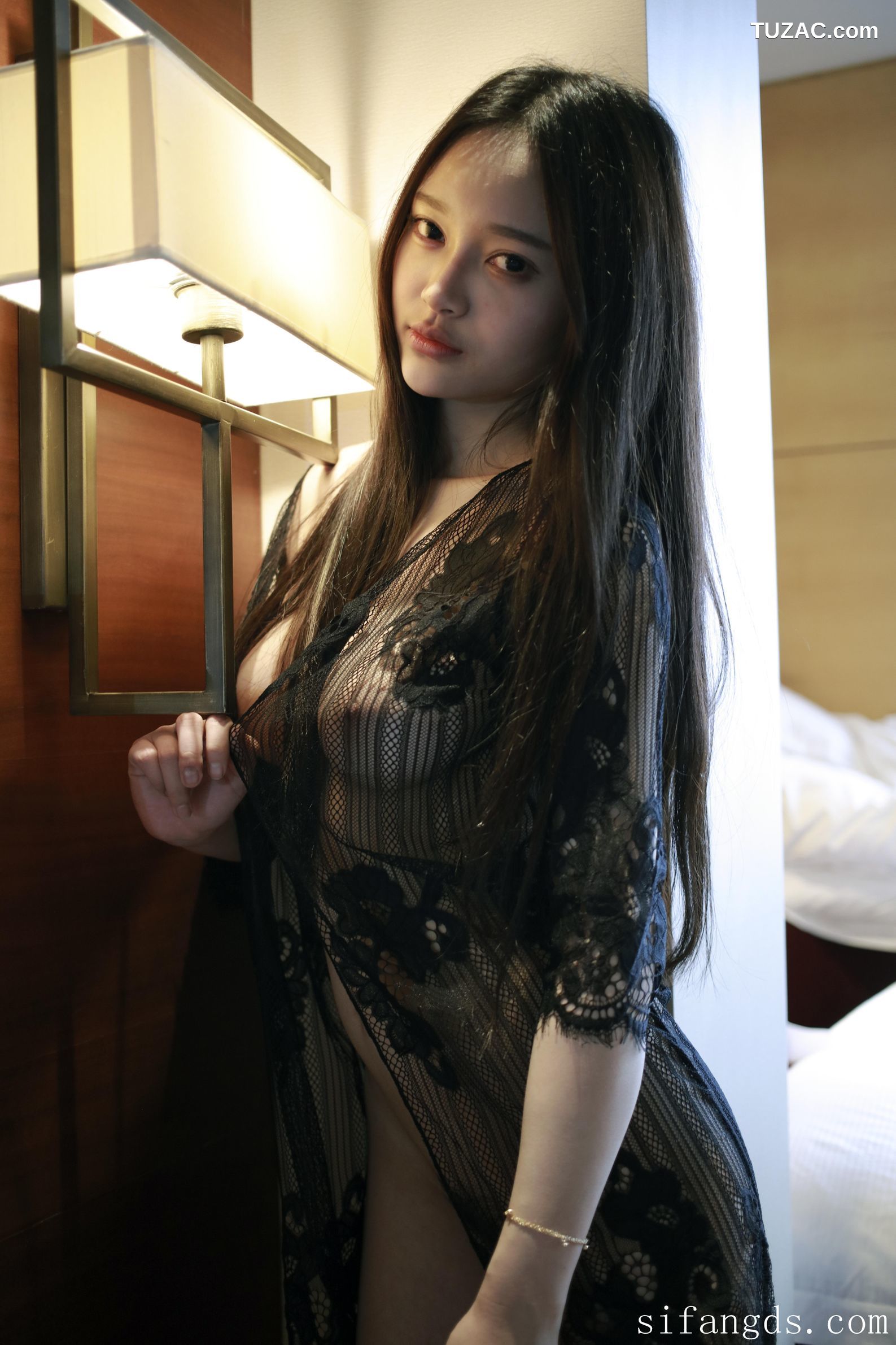 XR-Uncensored-唐琪儿-难掩的春色-MFStar模范学院-092-2017.03.23