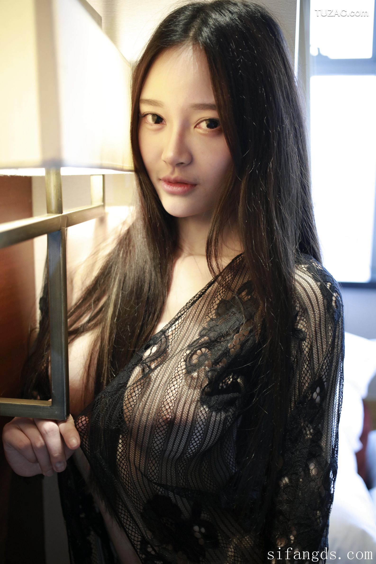 XR-Uncensored-唐琪儿-难掩的春色-MFStar模范学院-092-2017.03.23