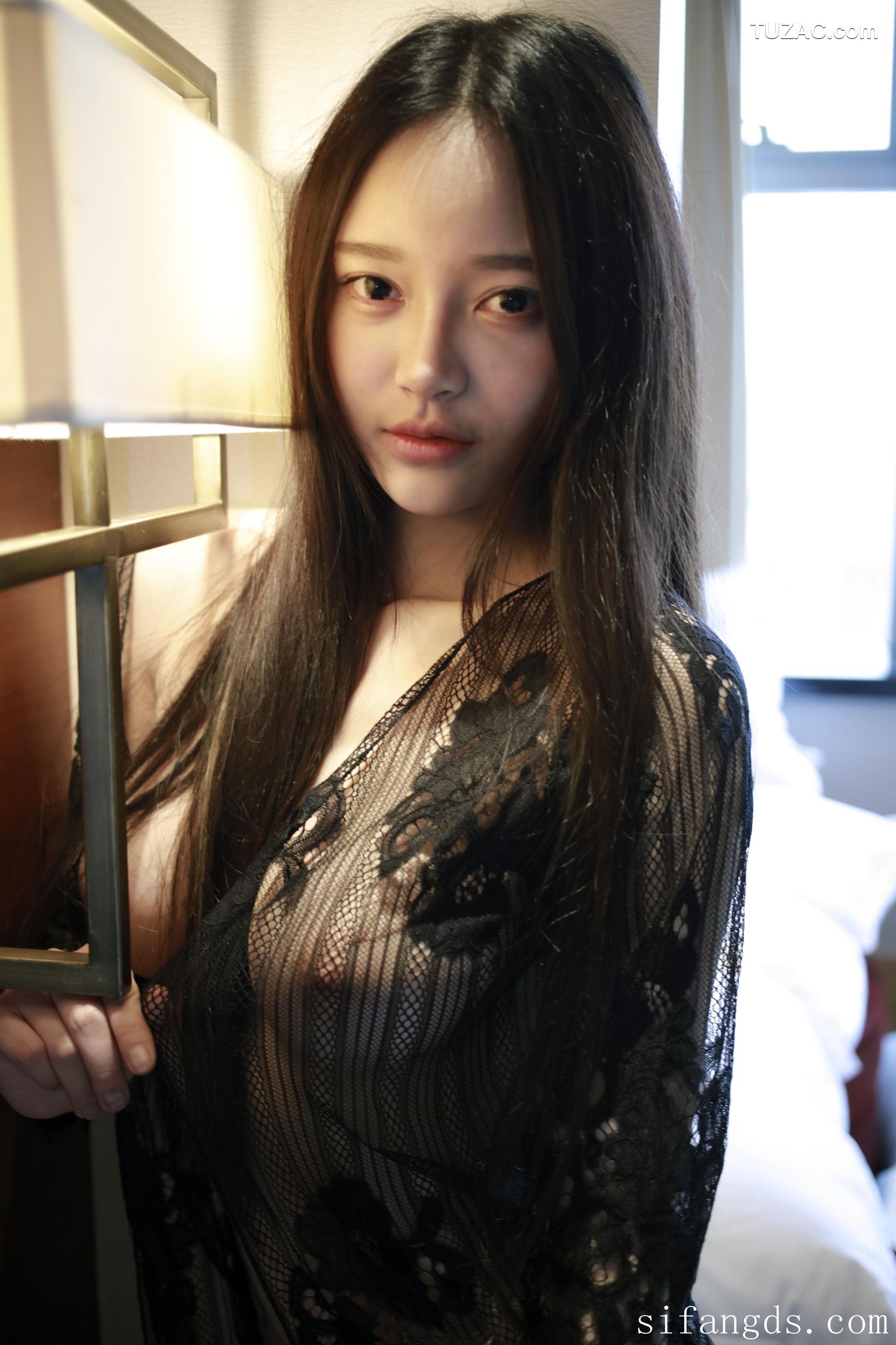 XR-Uncensored-唐琪儿-难掩的春色-MFStar模范学院-092-2017.03.23