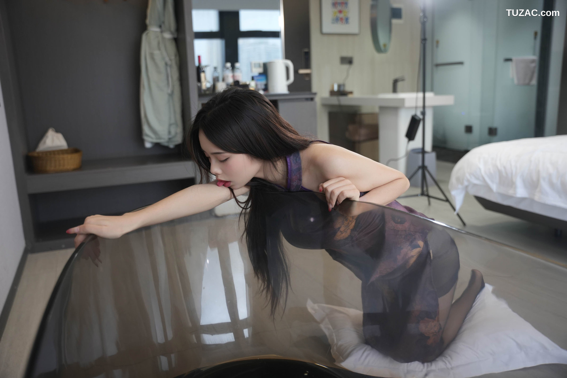 XR-Uncensored-小奶娇-复古旗袍黑丝-XiuRen秀人网-10771-内购私拍-2025.09.16