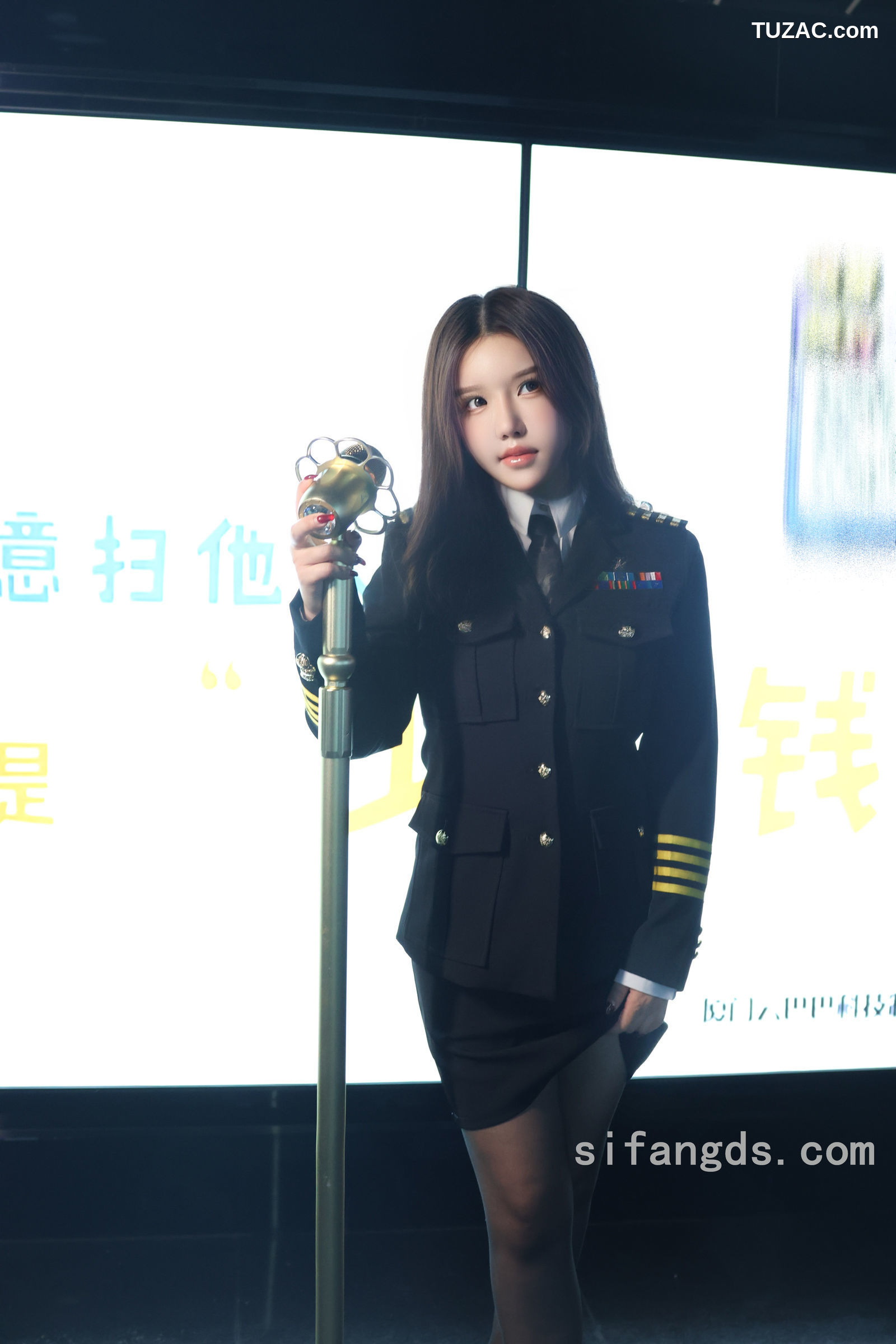 XR-Uncensored-小薯条nienie-KTV激情篇剧情