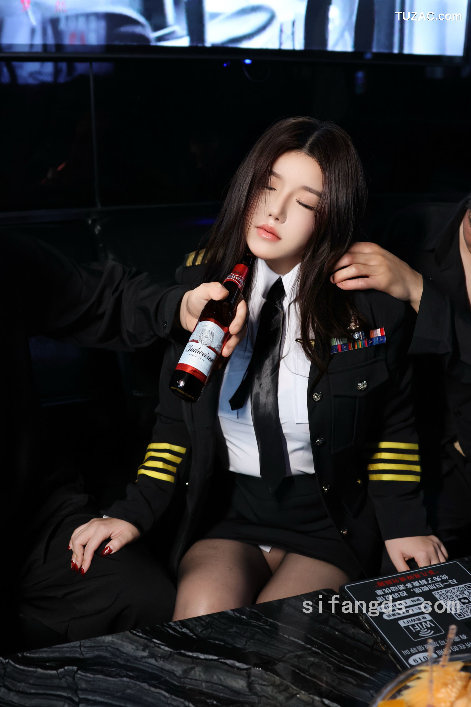 XR-Uncensored-小薯条nienie-KTV激情篇剧情