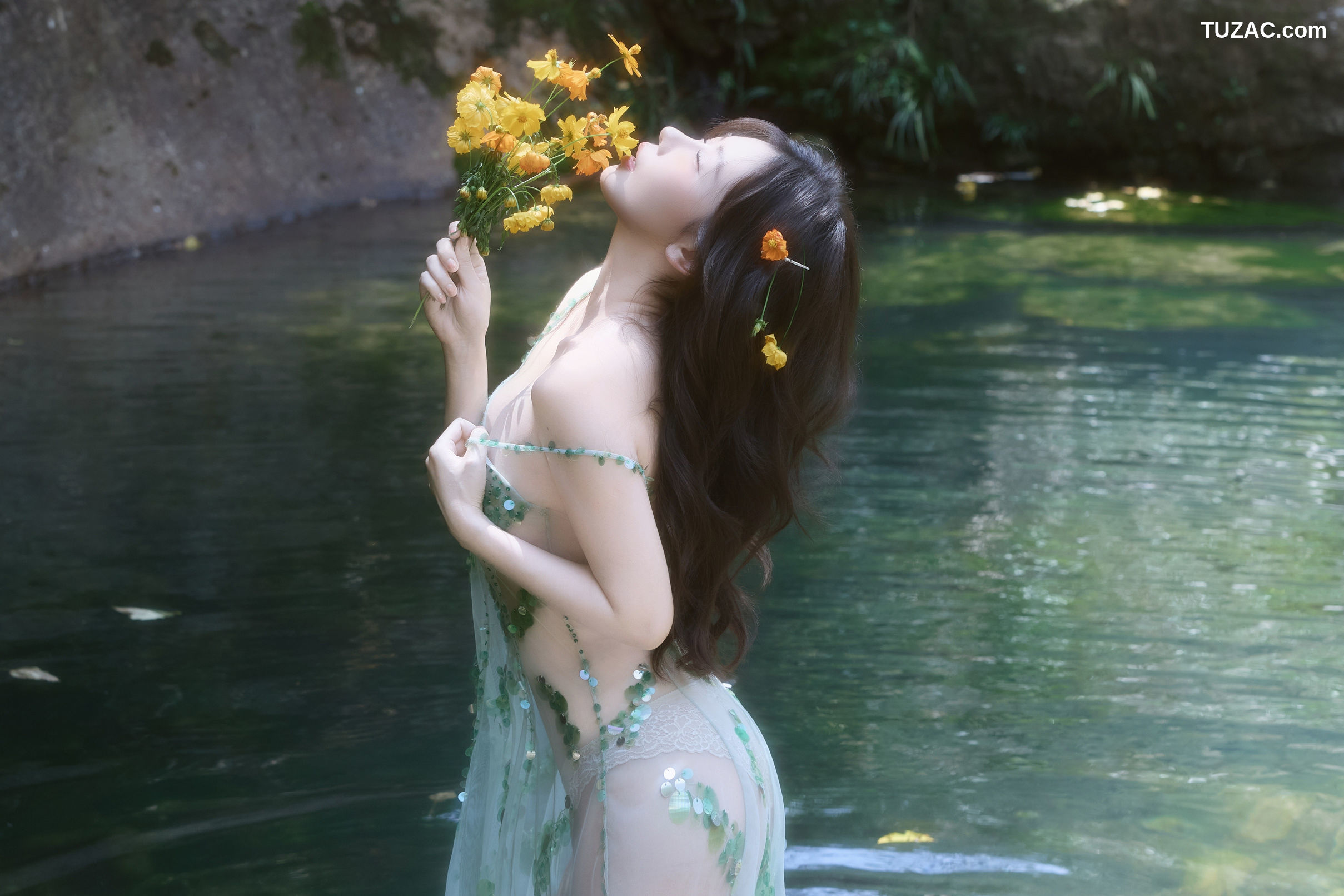 XR-Uncensored-尹甜甜-溪水边-XiuRen秀人网-10756-内购私拍-2025.09.11