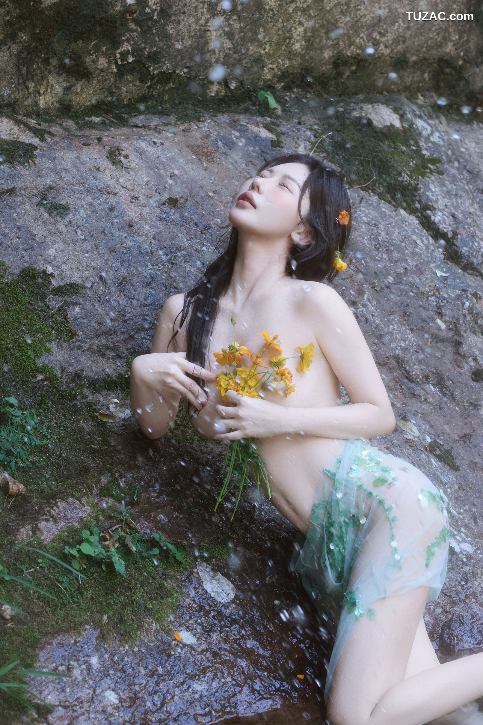 XR-Uncensored-尹甜甜-溪水边-XiuRen秀人网-10756-内购私拍-2025.09.11