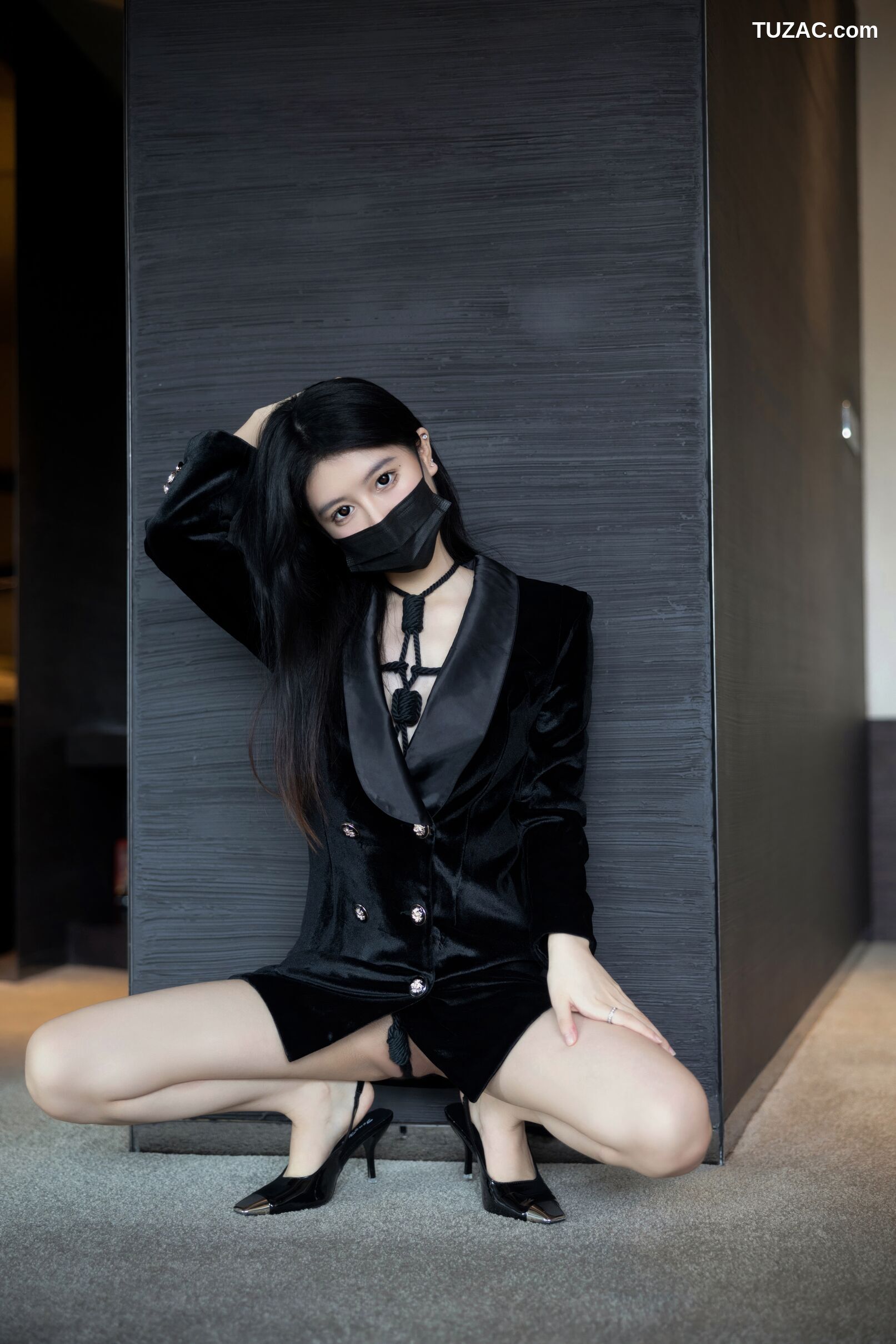 XR-Uncensored-幼幼-黑色绳缚-XiuRen秀人网-7121-2023.07.21