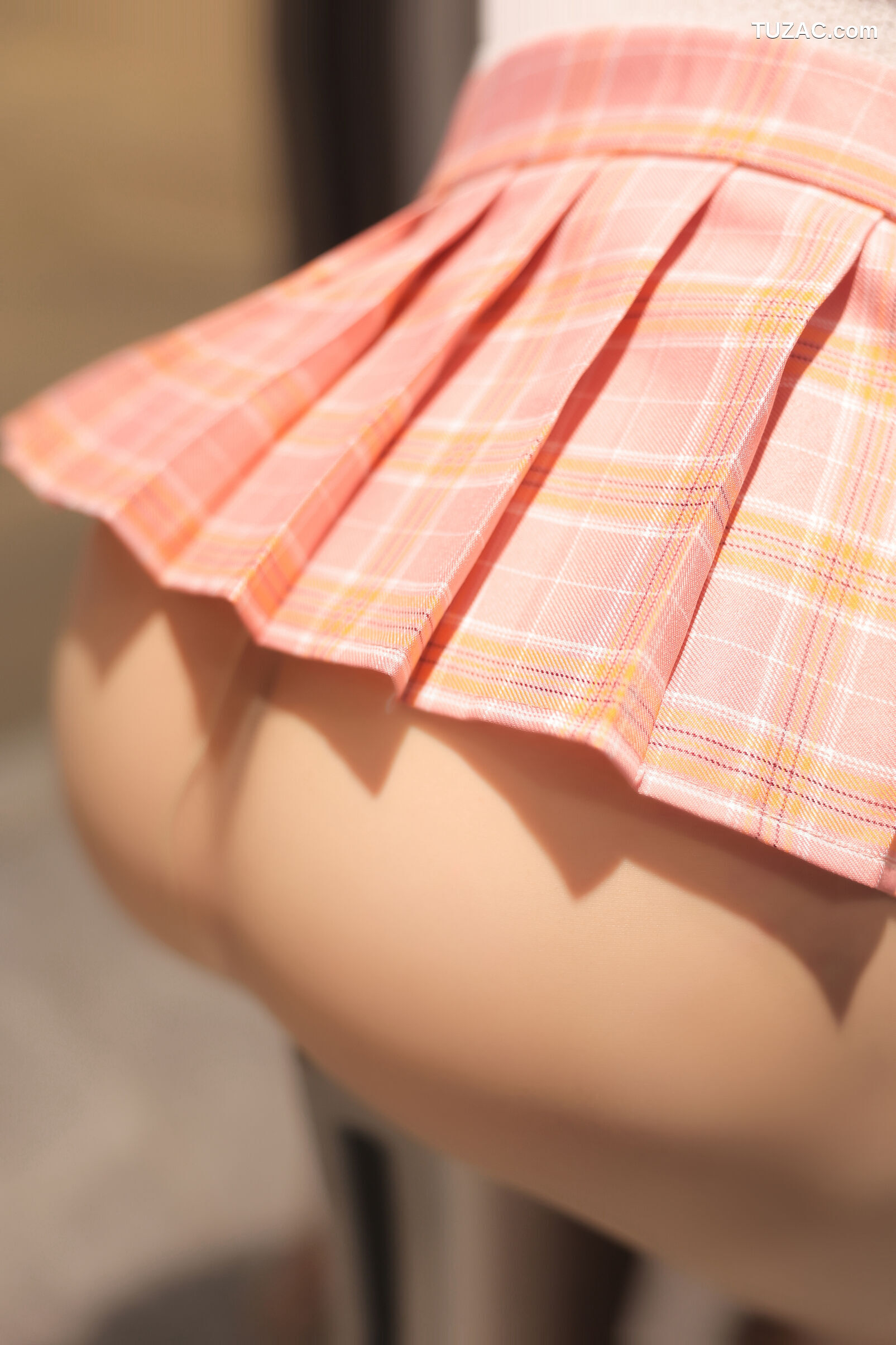 XR-Uncensored-徐若兮-新人首套-真空肉丝-内购无水印-XiuRen秀人网-8404-2024.04.17