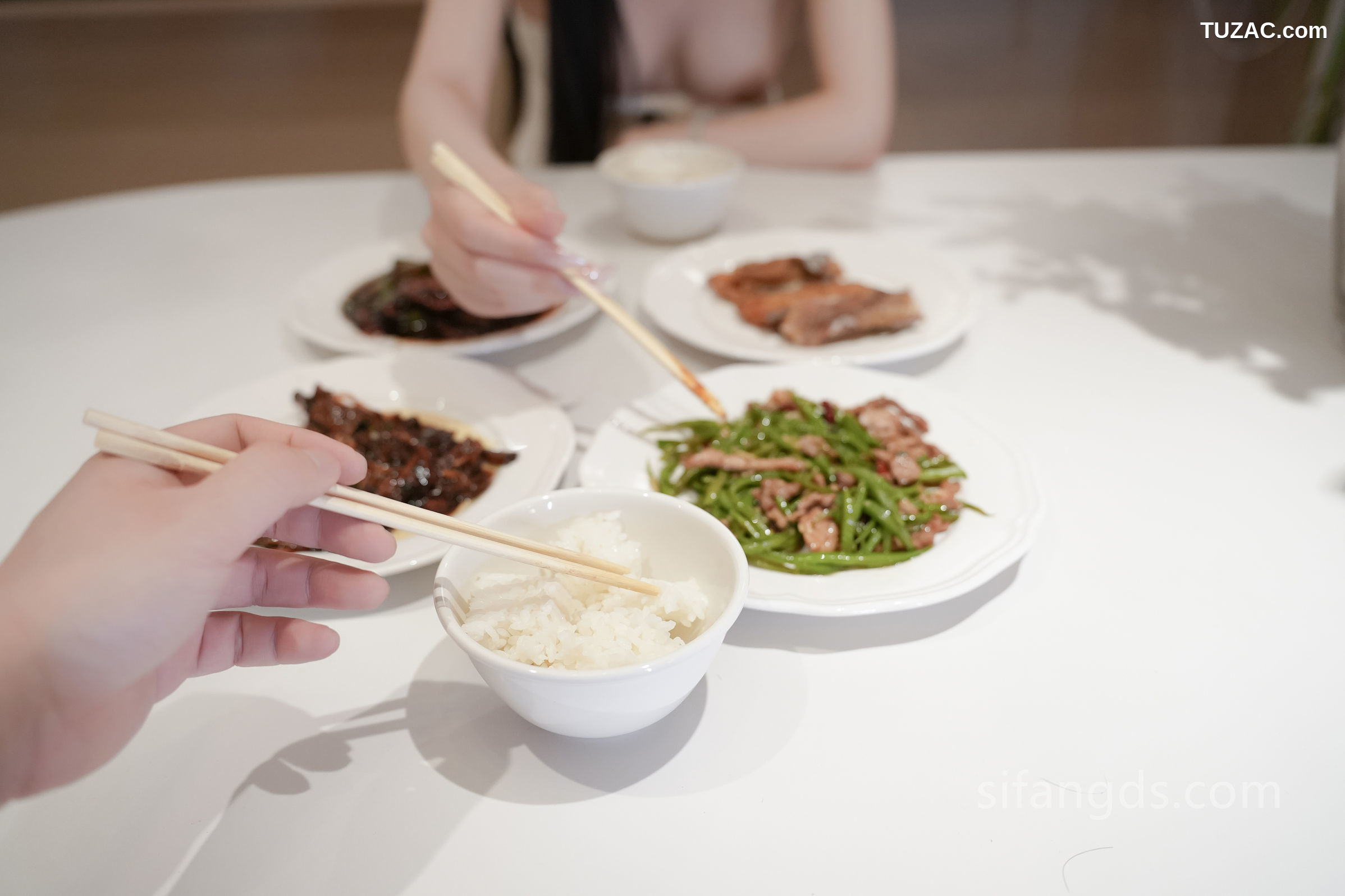 XR-Uncensored-晚苏susu-回家的诱惑-R18-XiuRen秀人网-8557-内购私拍