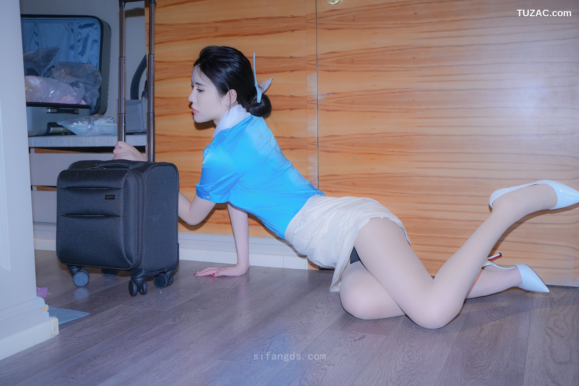 XR-Uncensored-晚苏susu-空乘制服-R18-XiuRen秀人网-9269-内购私拍