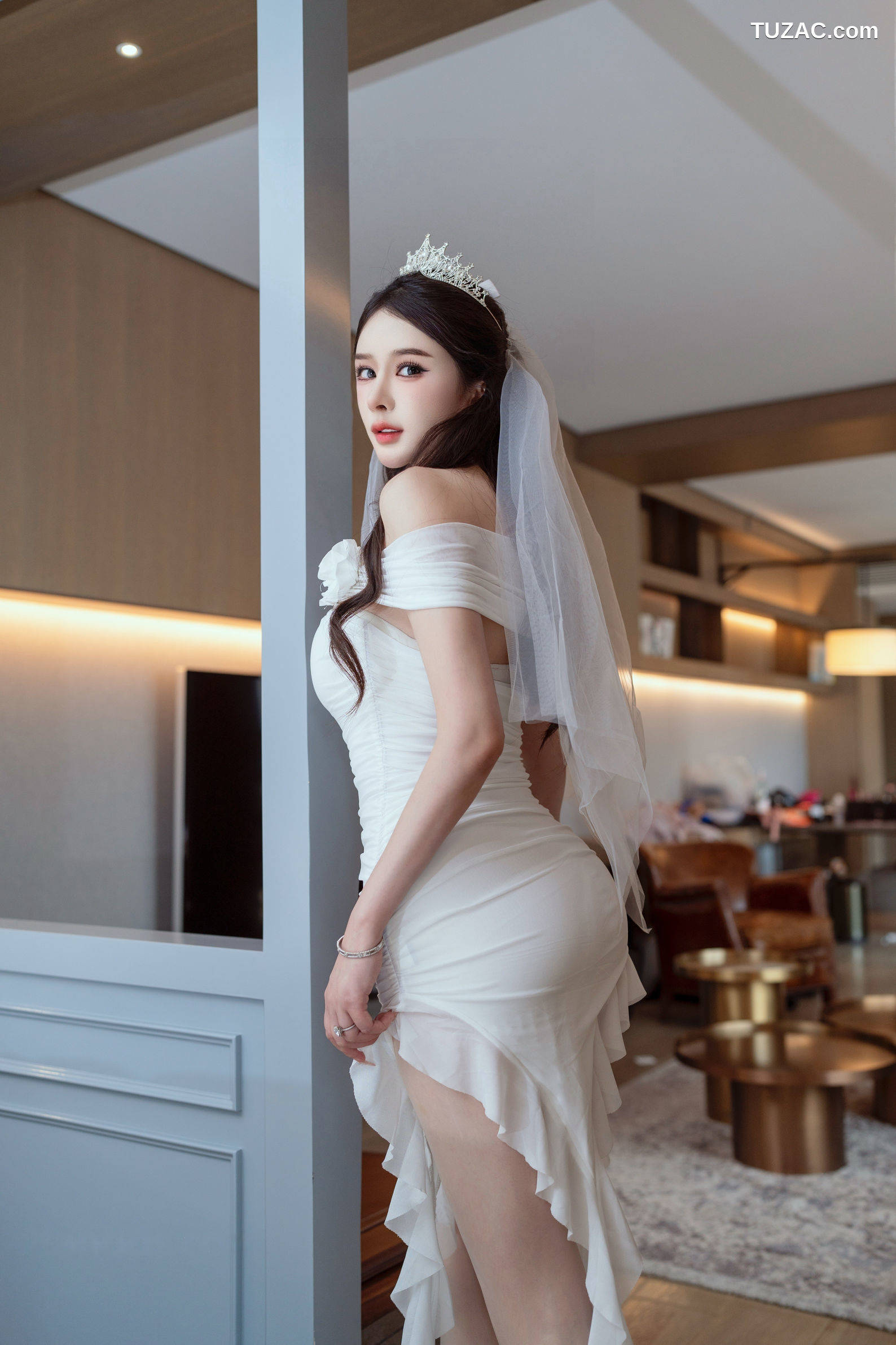 XR-Uncensored-李丽莎-在逃公主-XingYan星颜社-388-白色婚纱三熟女-2025.08.22