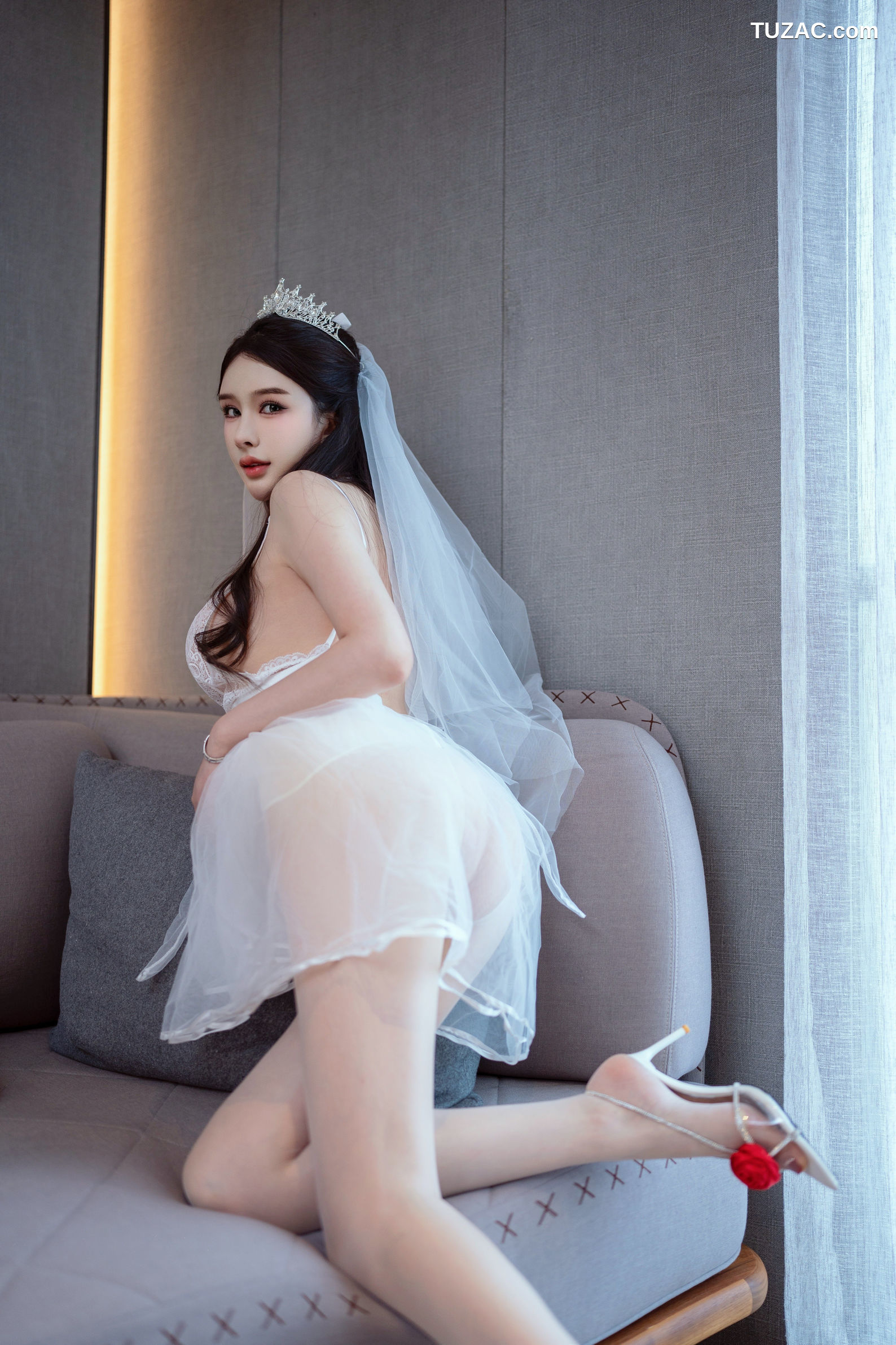 XR-Uncensored-李丽莎-在逃公主-XingYan星颜社-388-白色婚纱三熟女-2025.08.22