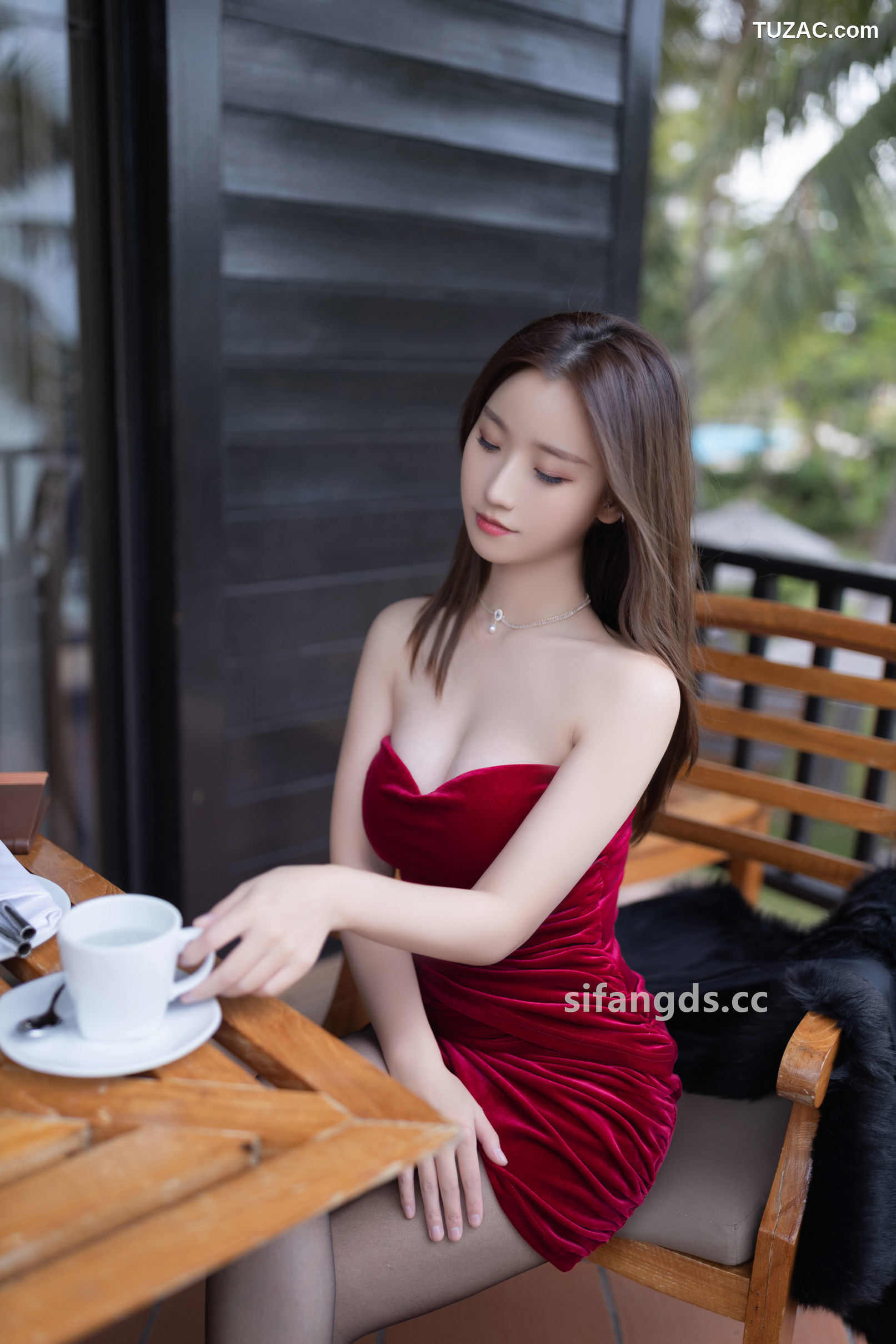 XR-Uncensored-杏子Yada-被下药后的一夜情-R18-XiuRen秀人网-8077-内购私拍