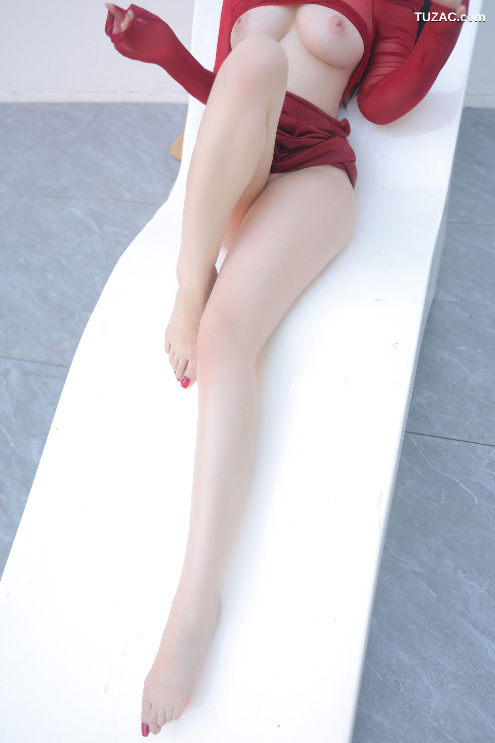 XR-Uncensored-林昔予yorki-极品丰满人妻系女神-XiuRen秀人网-9934-户外泳池红色露肩长裙湿身爆乳-2025.02.26