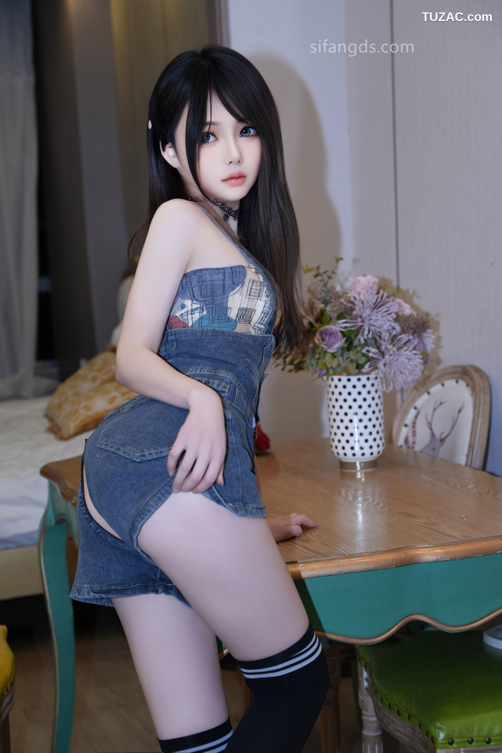 XR-Uncensored-林月月-新人第三套-最新-大尺度漏三點粉嫩騷穴-XiuRen秀人网-8508-内购私拍