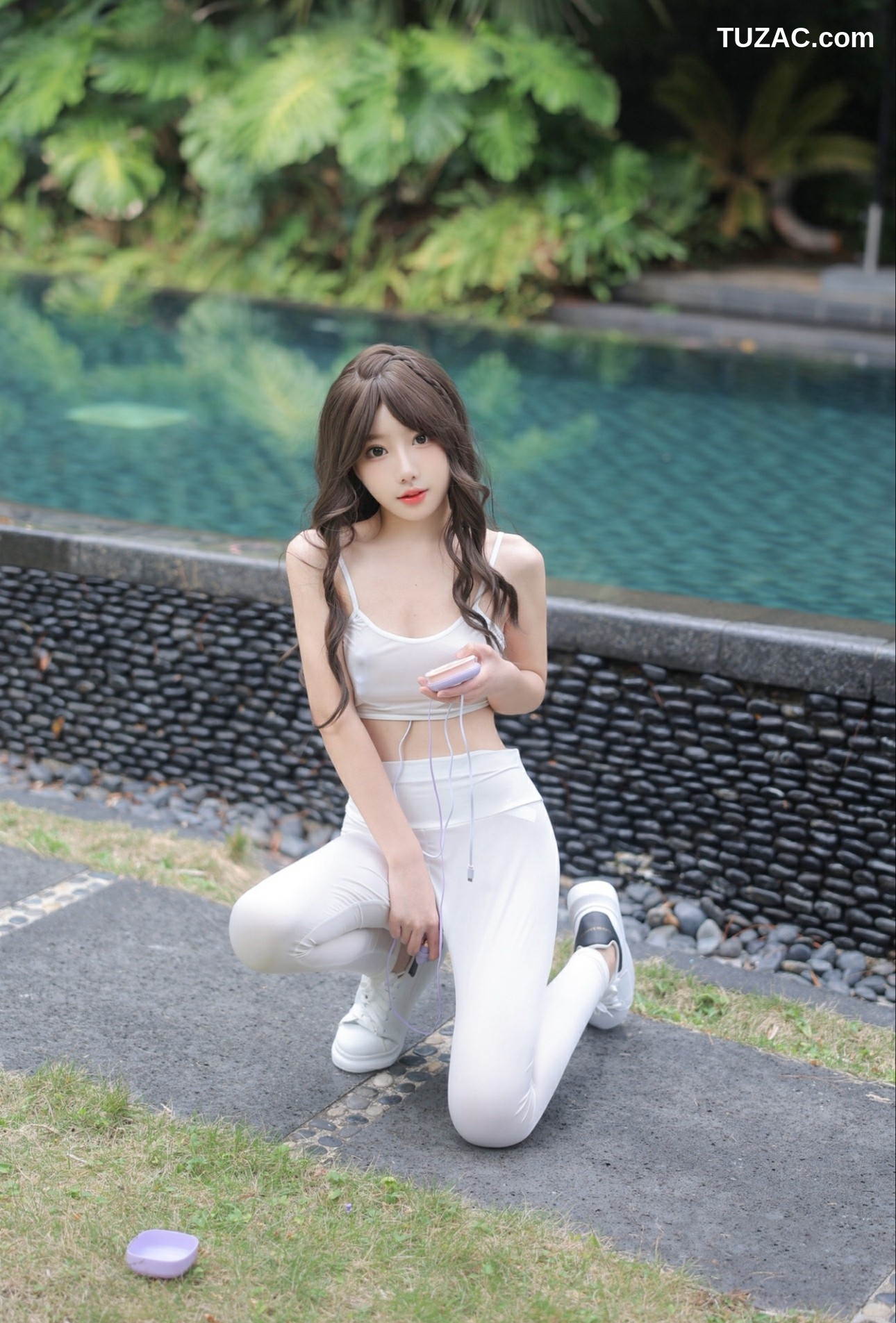 XR-Uncensored-桃妖夭-戶外情趣未上架无码流出-XiuRen秀人网-8132-内购私拍