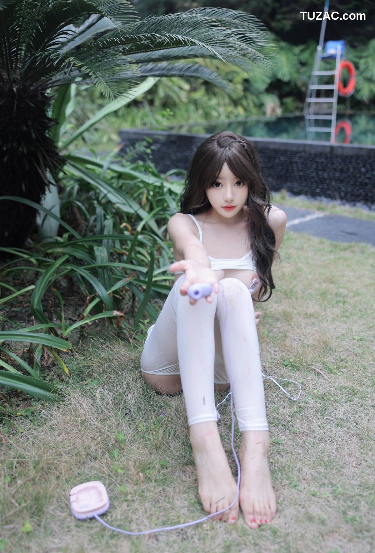 XR-Uncensored-桃妖夭-戶外情趣未上架无码流出-XiuRen秀人网-8132-内购私拍