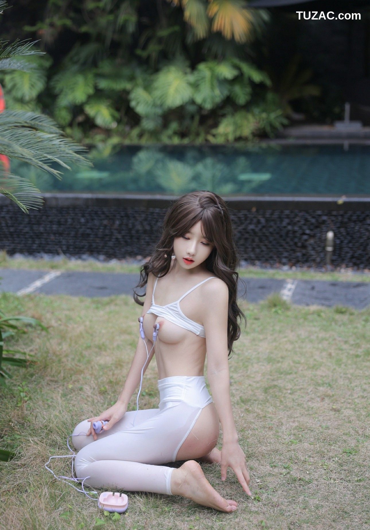 XR-Uncensored-桃妖夭-戶外情趣未上架无码流出-XiuRen秀人网-8132-内购私拍