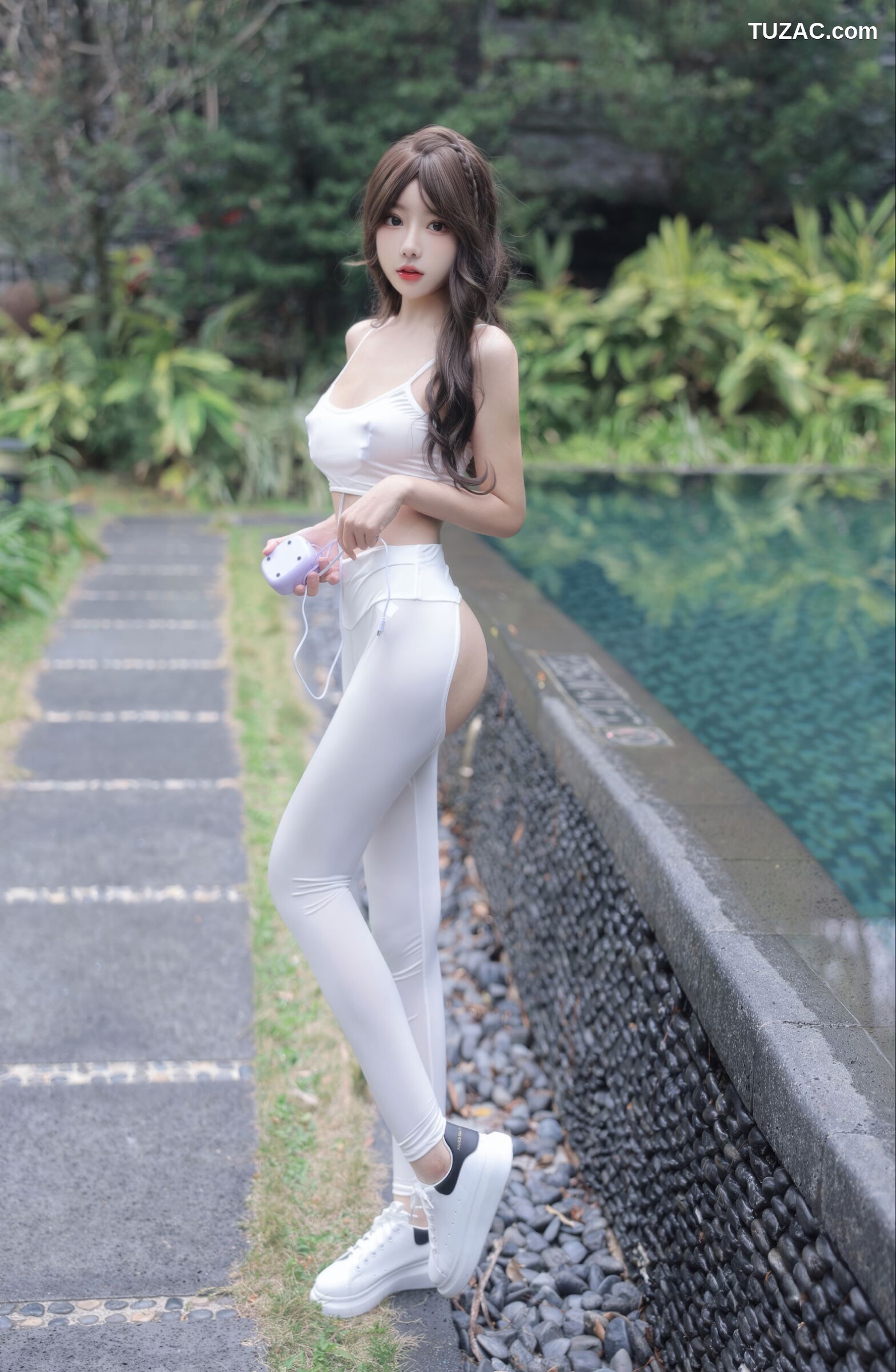 XR-Uncensored-桃妖夭-户外-内购无水印-XiuRen秀人网-8132-2024.02.23